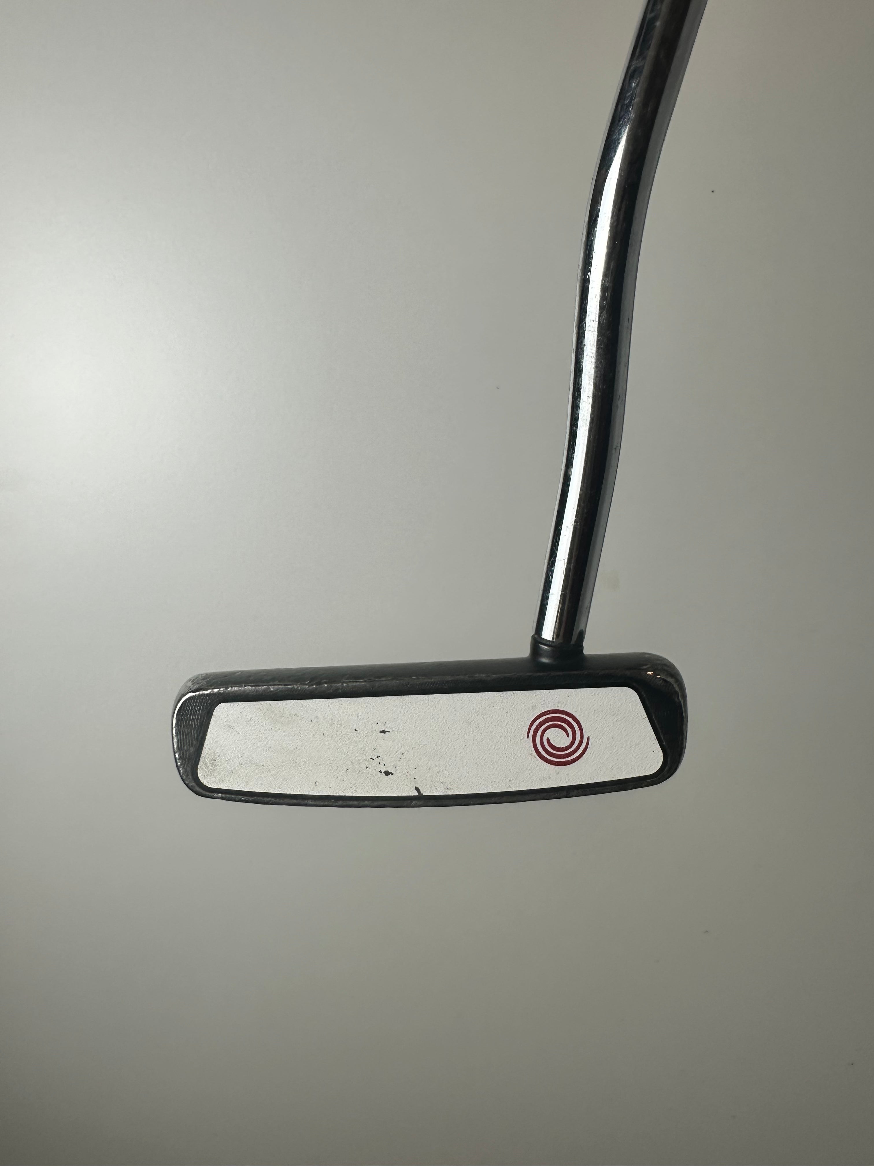 RH Odyssey V-Line Tank Putter / OK Condition / 38