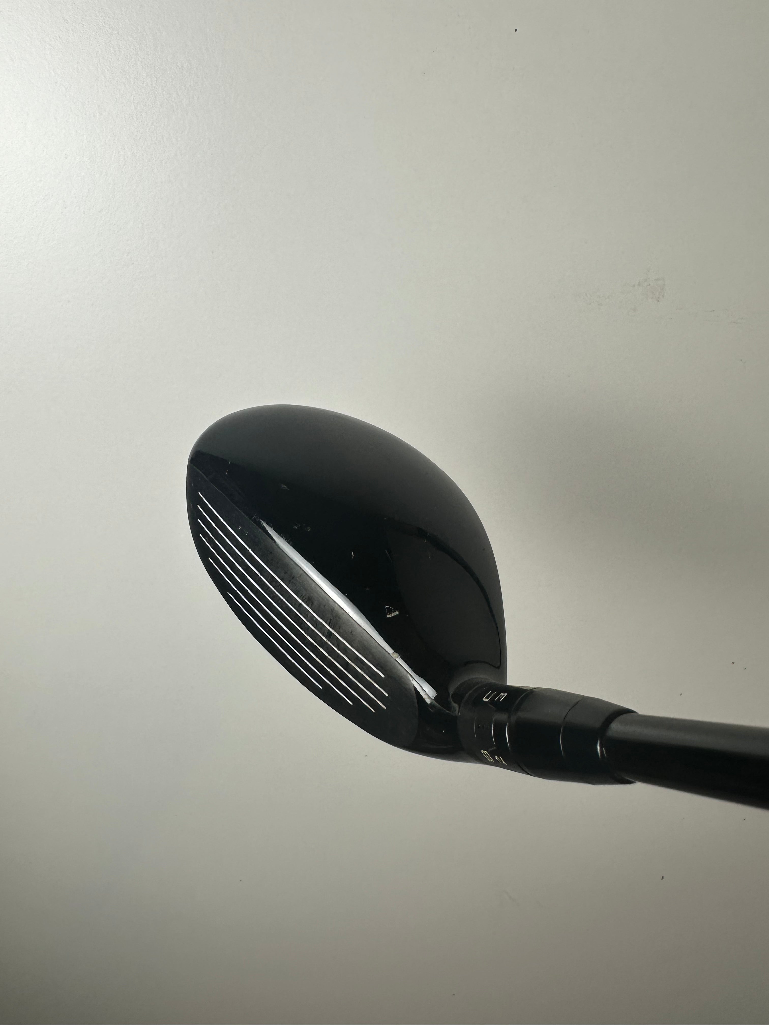 RH Titleist TSR2  Hybrid #4 / Good Condition / Stiff Flex