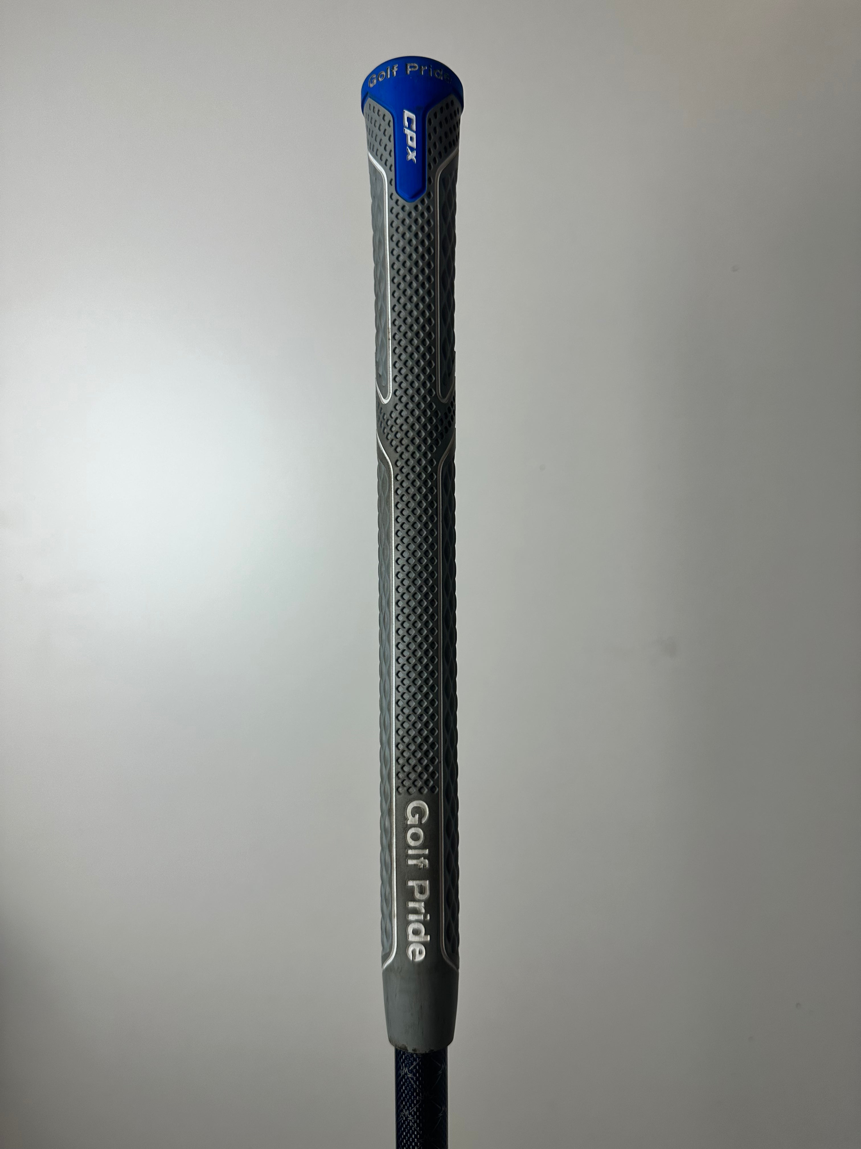 RH Titleist TSR2  Hybrid #4 / Good Condition / Stiff Flex