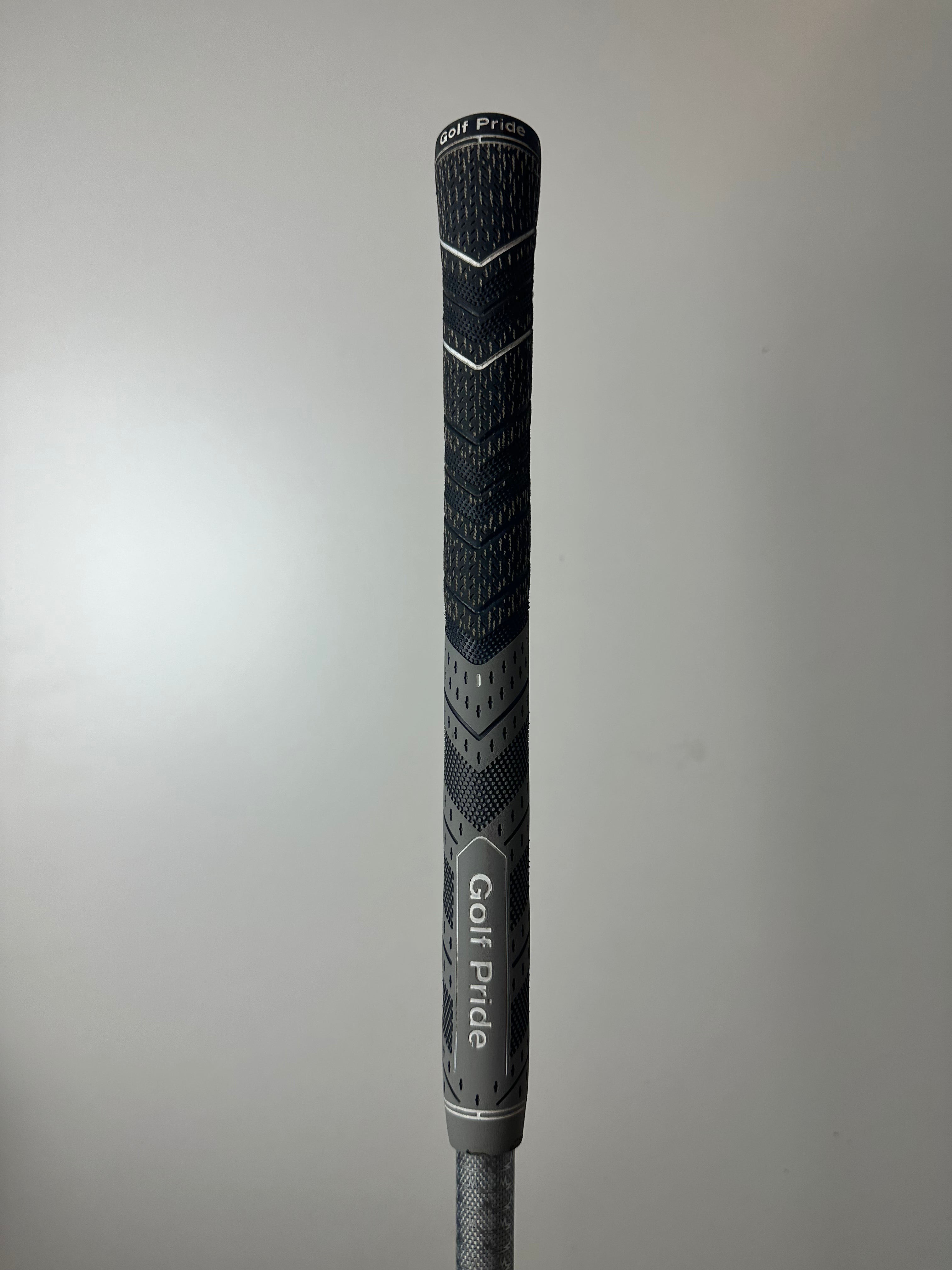 RH Titleist TSi3 Hybrid #2 / Good Condition / Stiff Flex