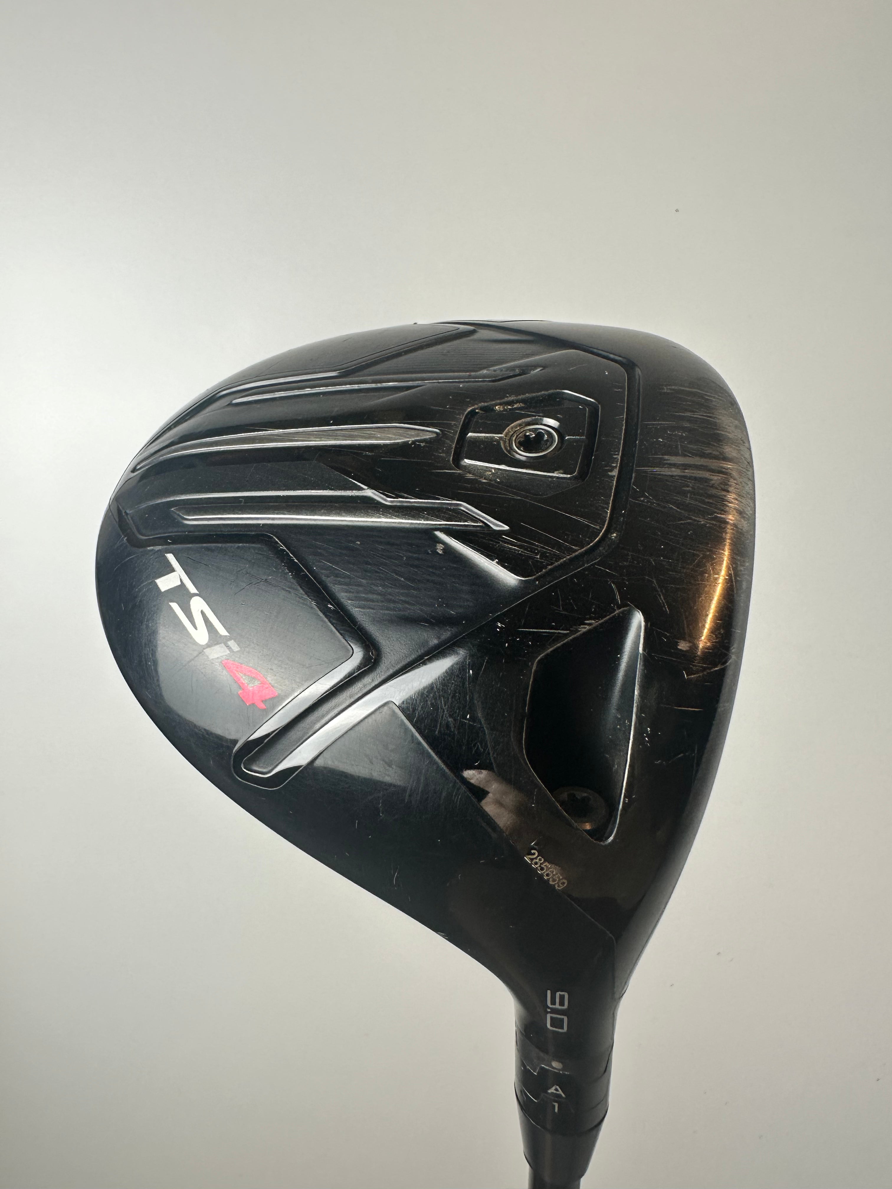 RH Titleist TSi4 Driver 9* / Good Condition / Stiff Flex