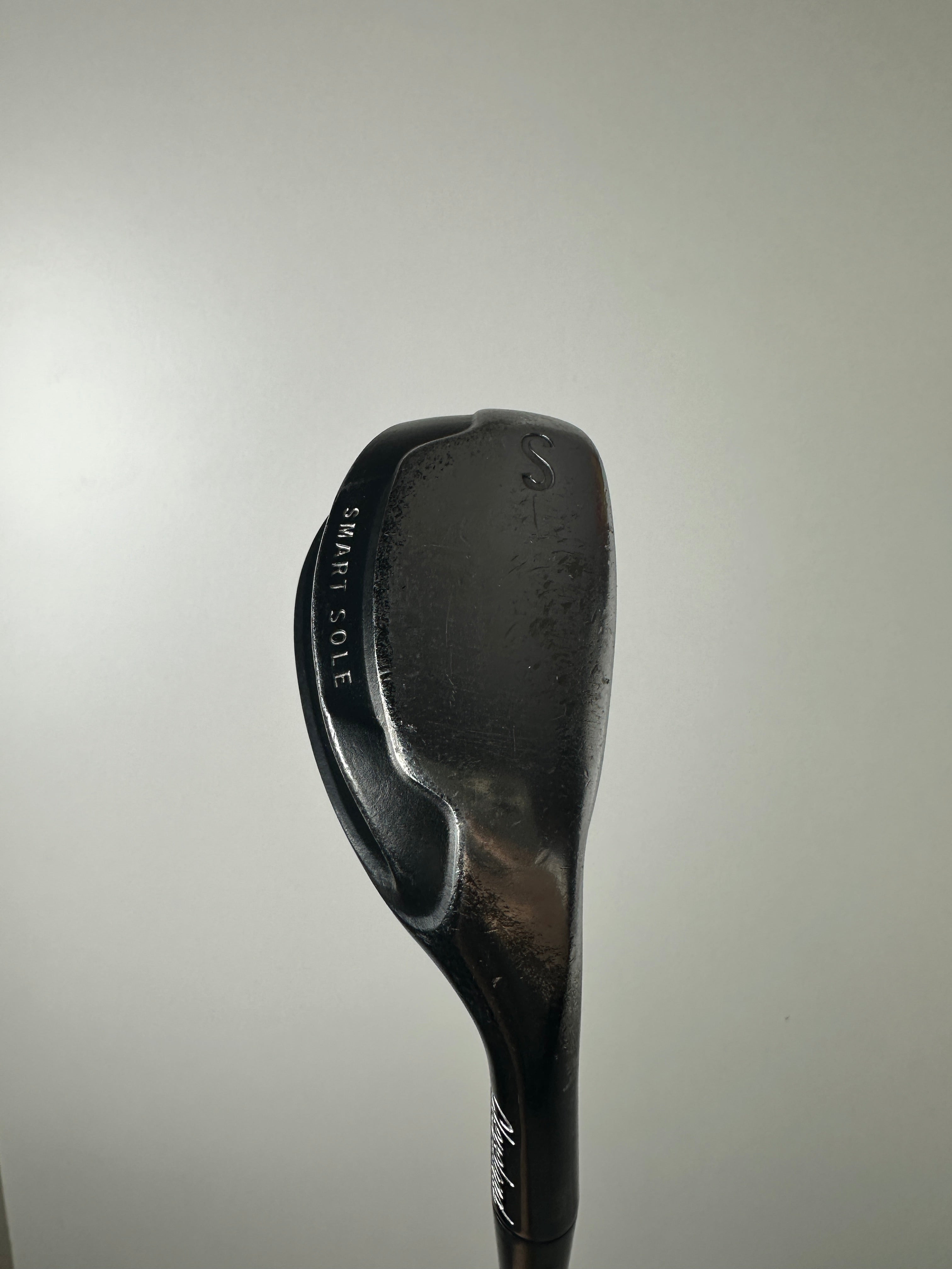 RH Cleveland Chipper / Good Condition / Wedge Flex