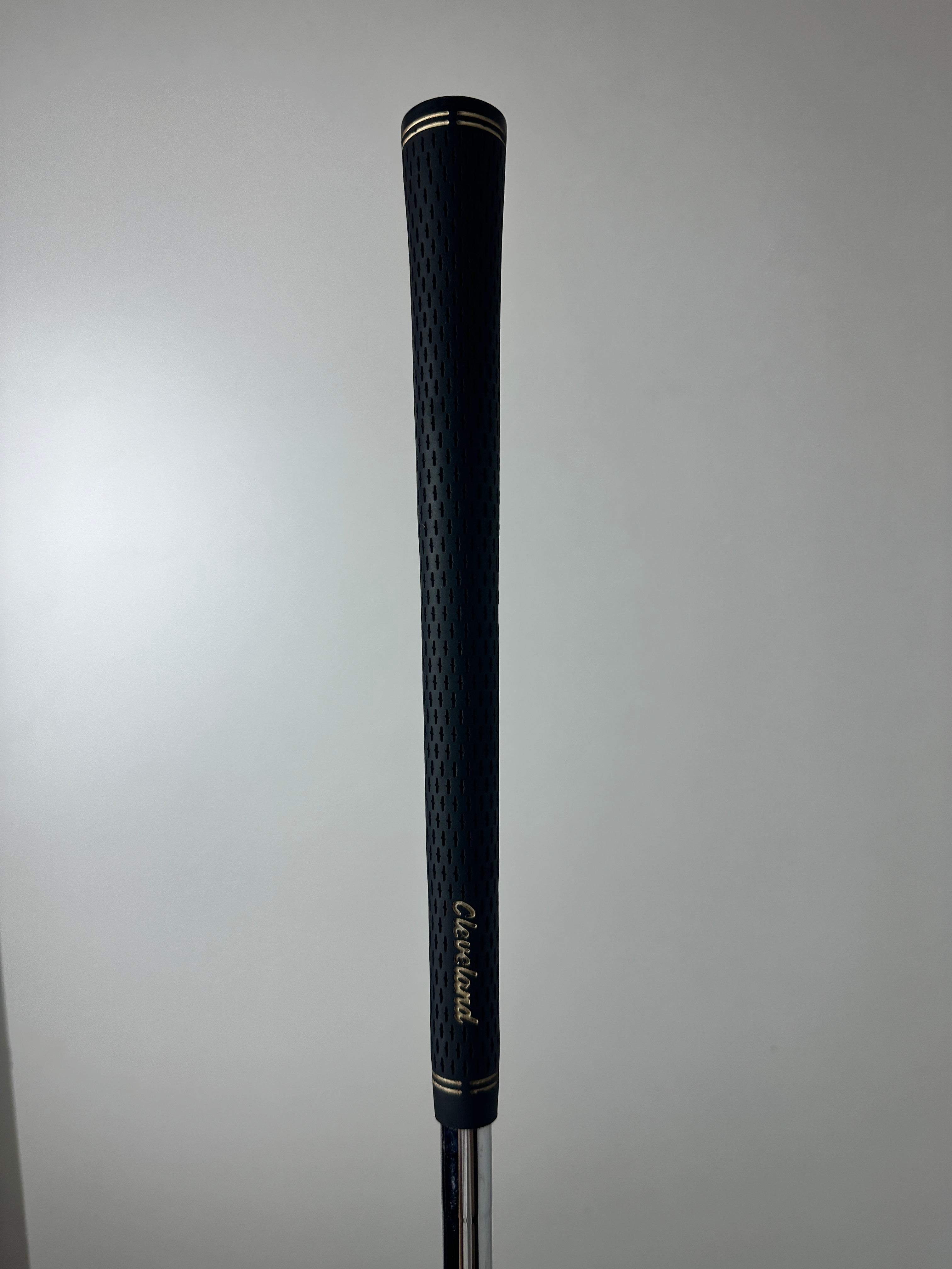 RH Cleveland Chipper / Good Condition / Wedge Flex