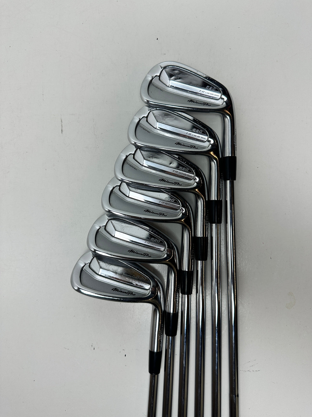 RH Mizuno Pro 520 Titanium Irons (5-PW)