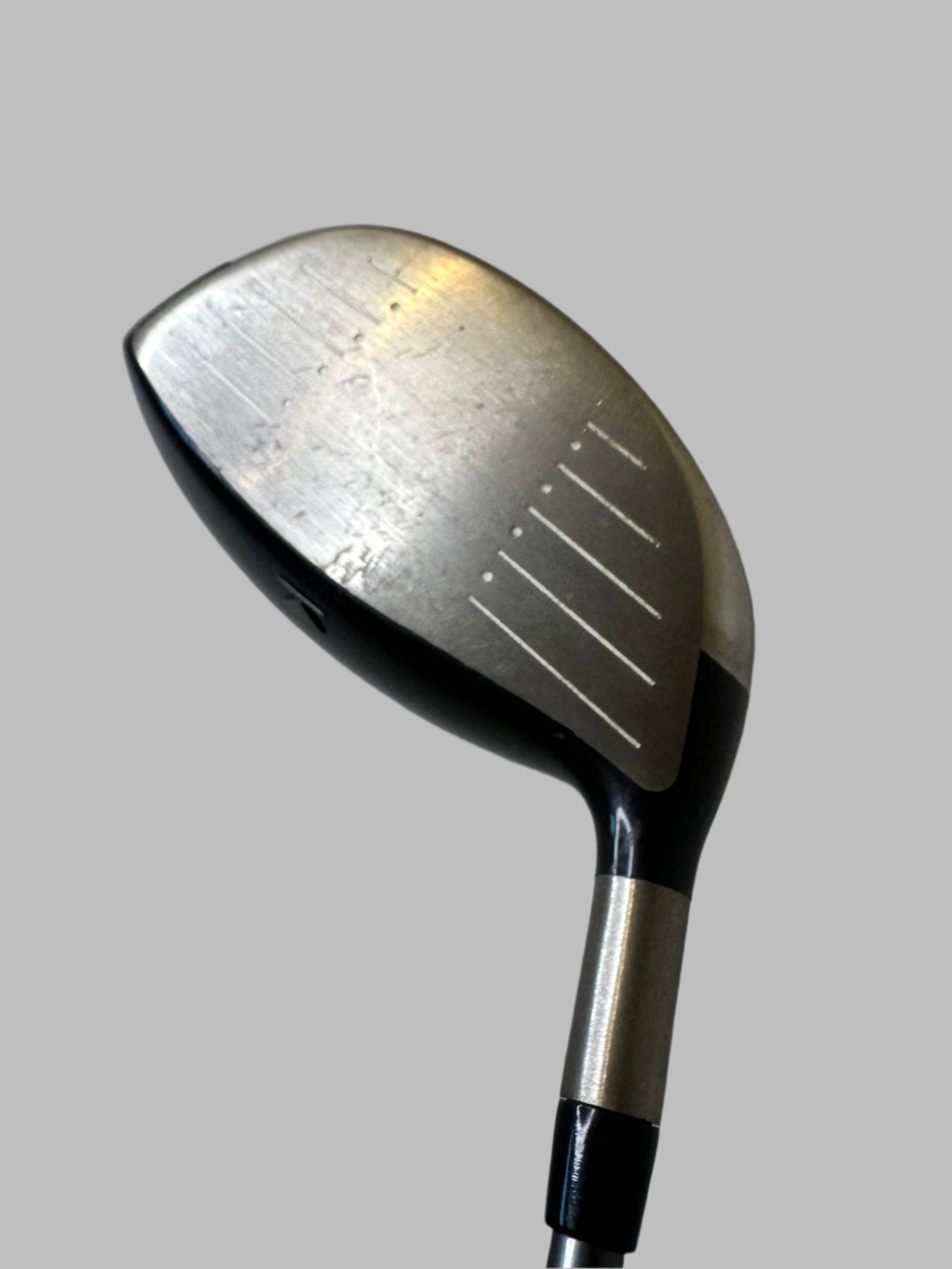 LH Titleist 909D2 9.5* Driver / Good Condition / Stiff Flex