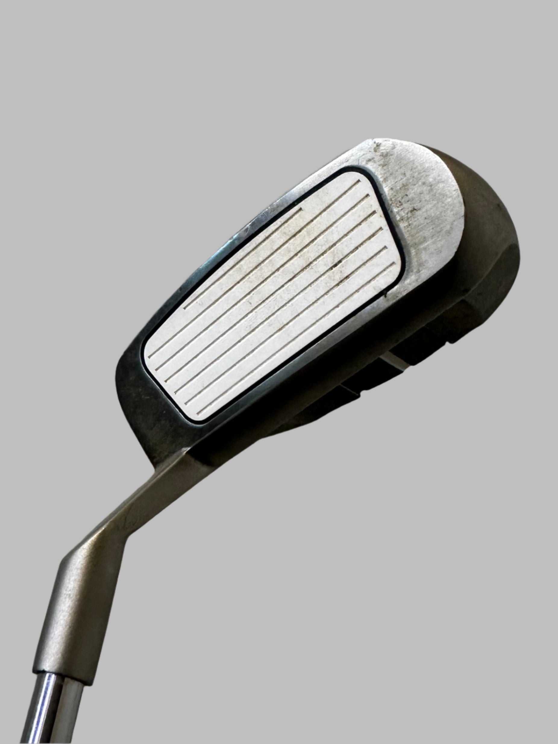 Odyssey X-ACT Chipper / Good Condition / Steel shaft