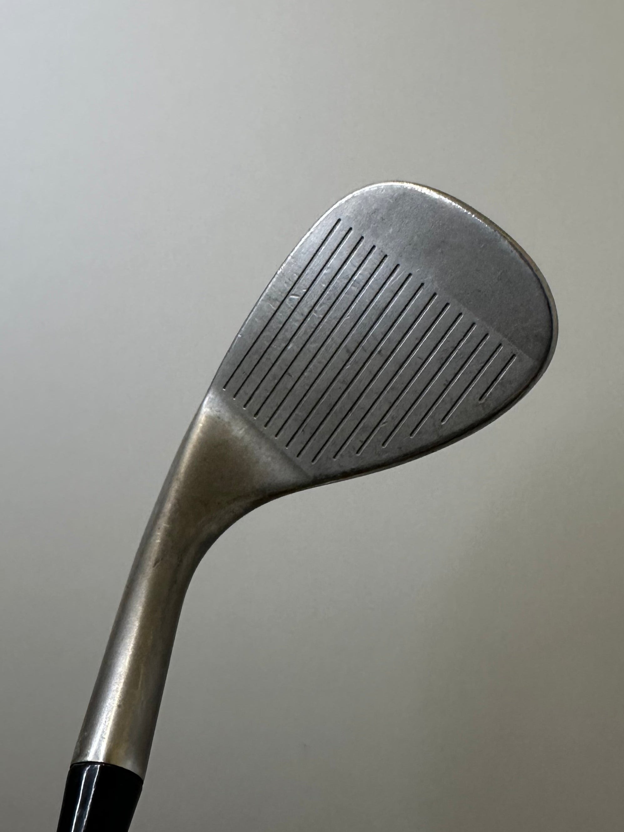 Cleveland Tour Action Wedge 50.10 / Good Condition / Regular Flex