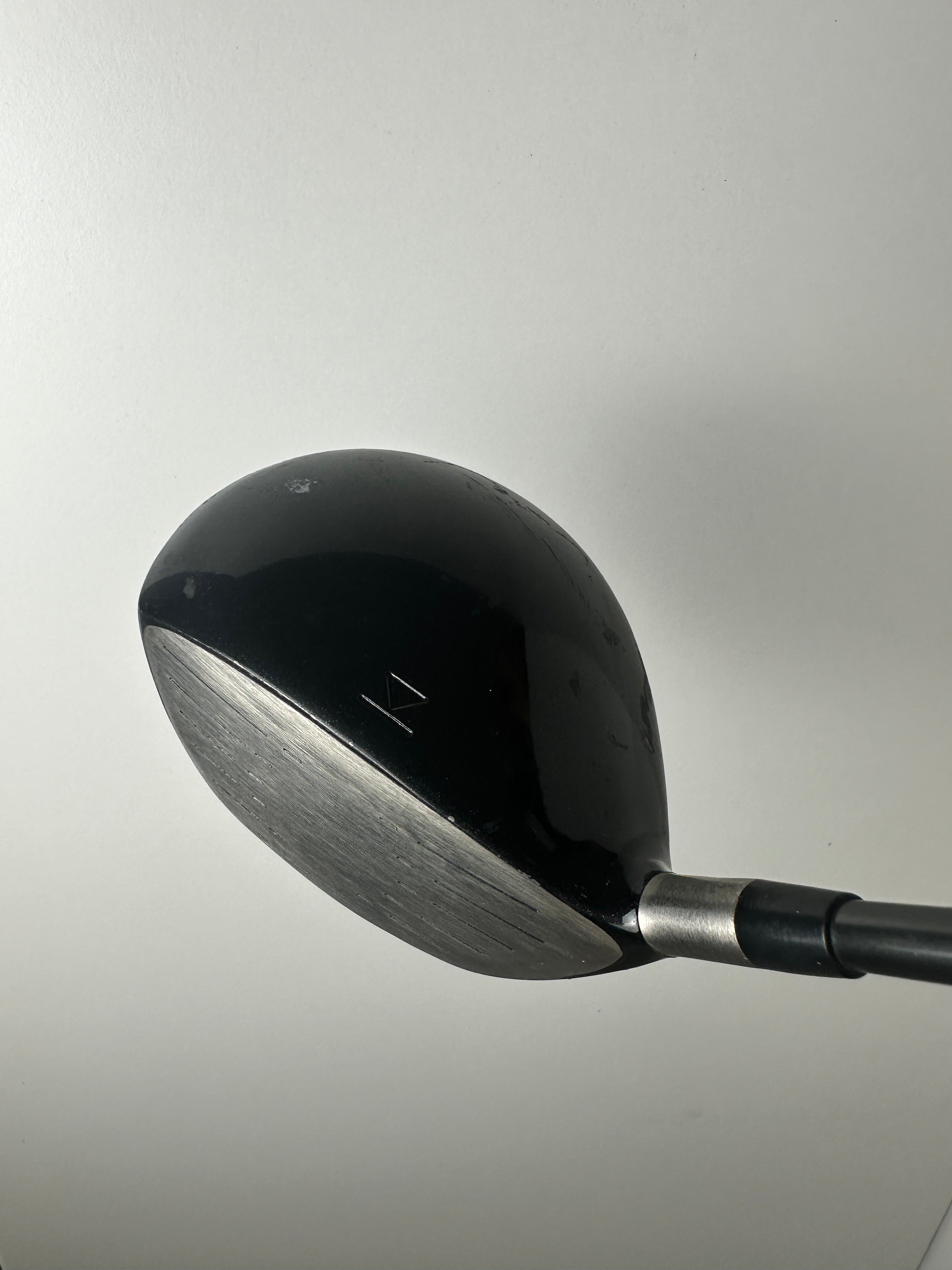 RH Titleist 905T Driver 10.5* / Good Condition / Regular Flex