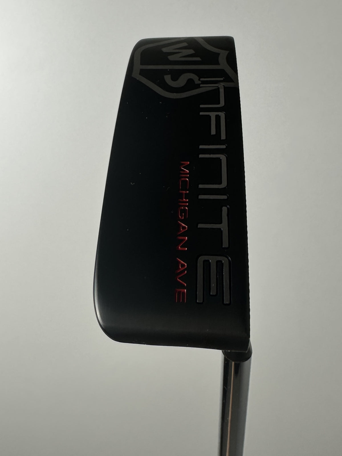 RH Wilson Infinite Michigan Ave Putter
