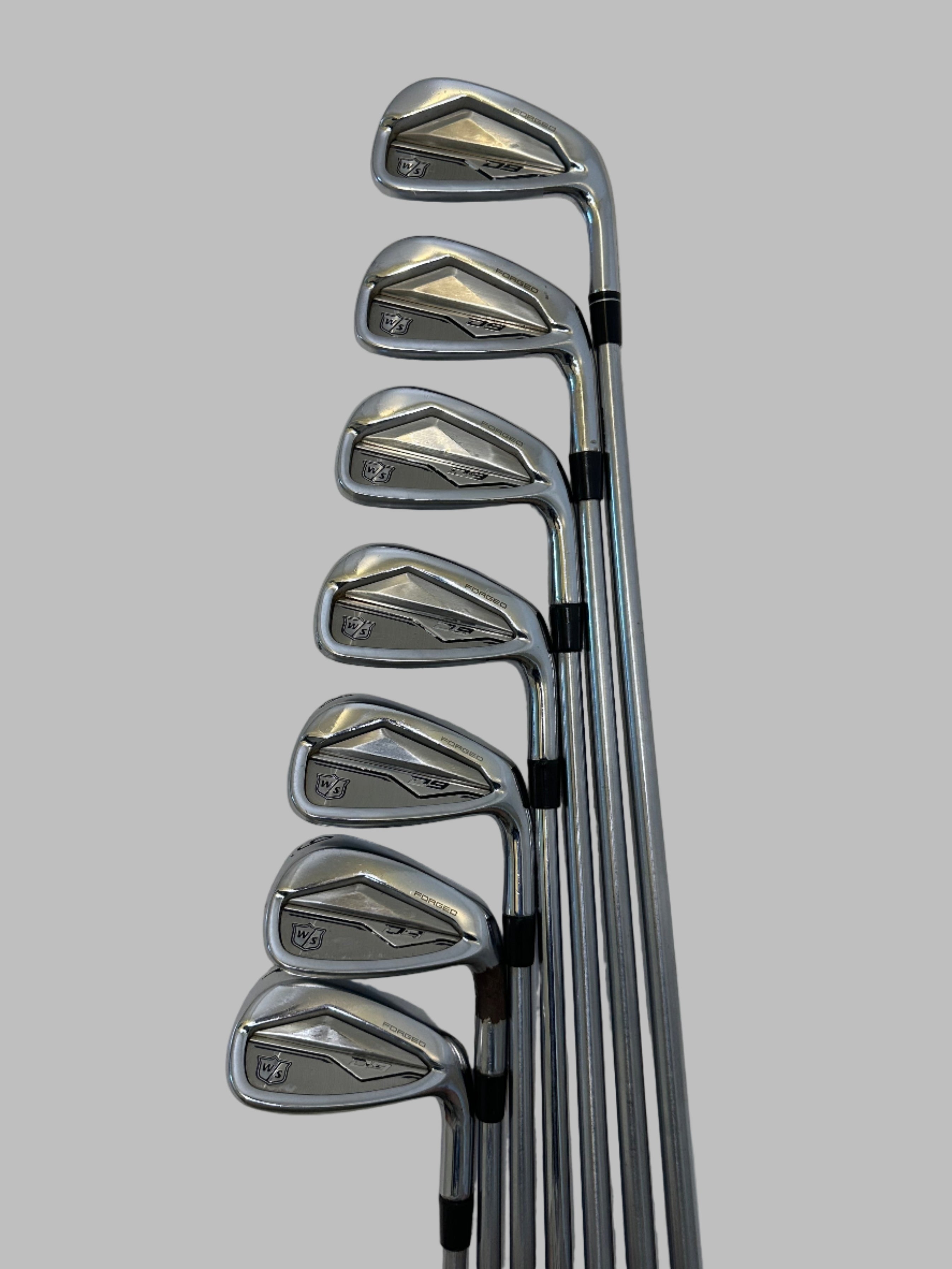 Wilson D9 Forged Irons (4-PW) / Good Condition / Regular Flex