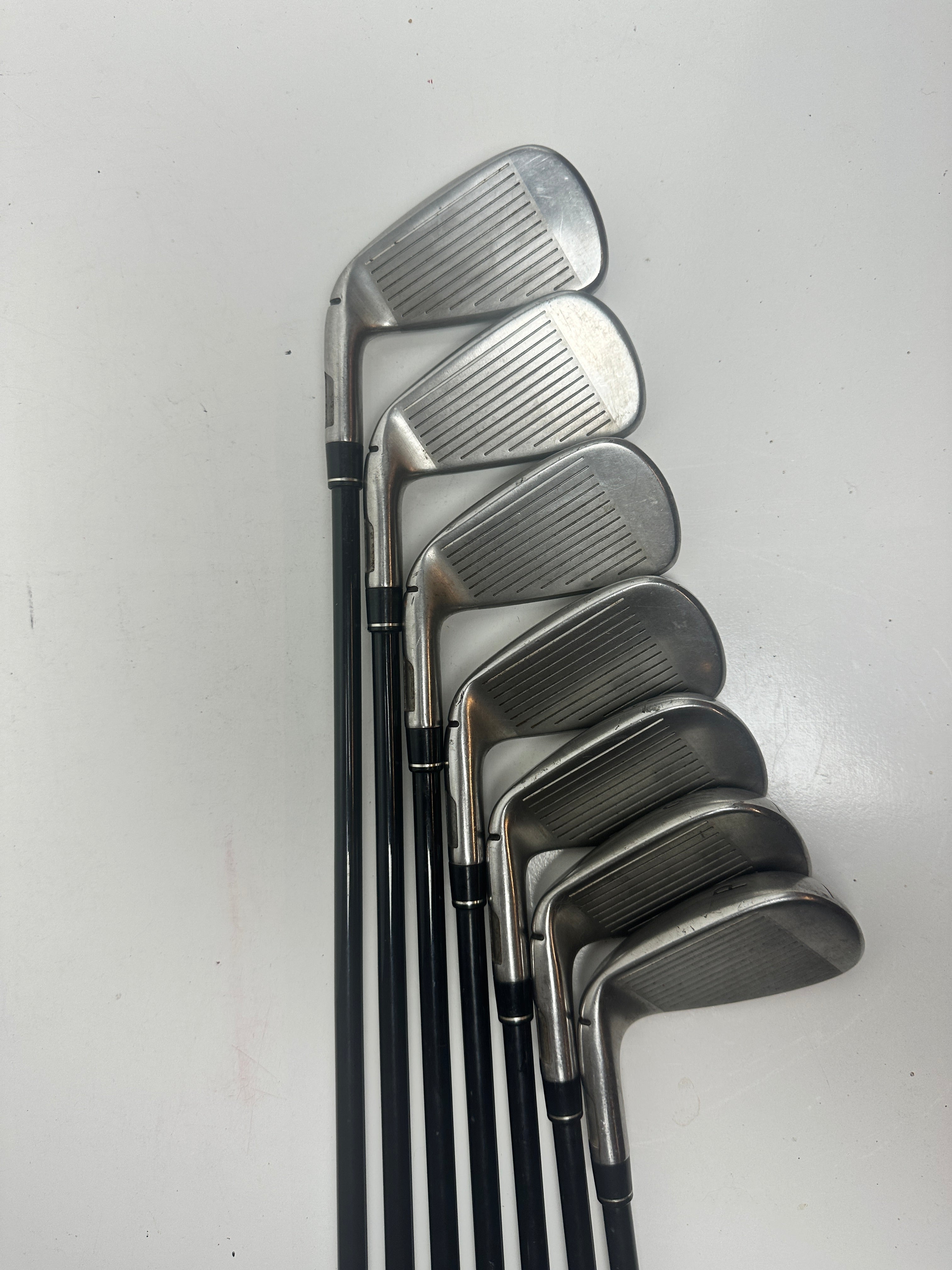 RH Taylormade M5 Irons (4-PW) / Good Condition / Regular Flex