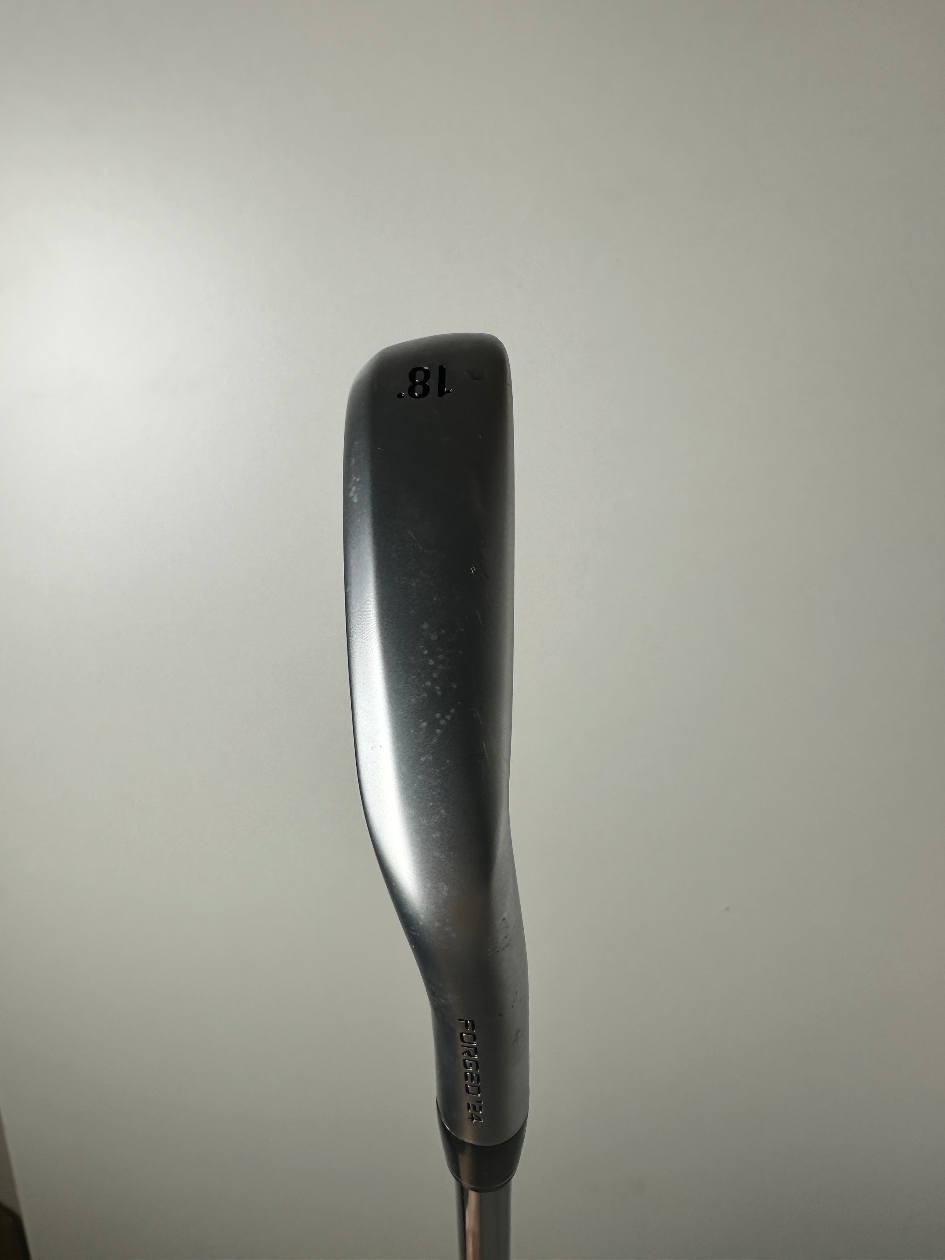 RH Callaway APEX Utility 18* / Great Condition / Regular Flex