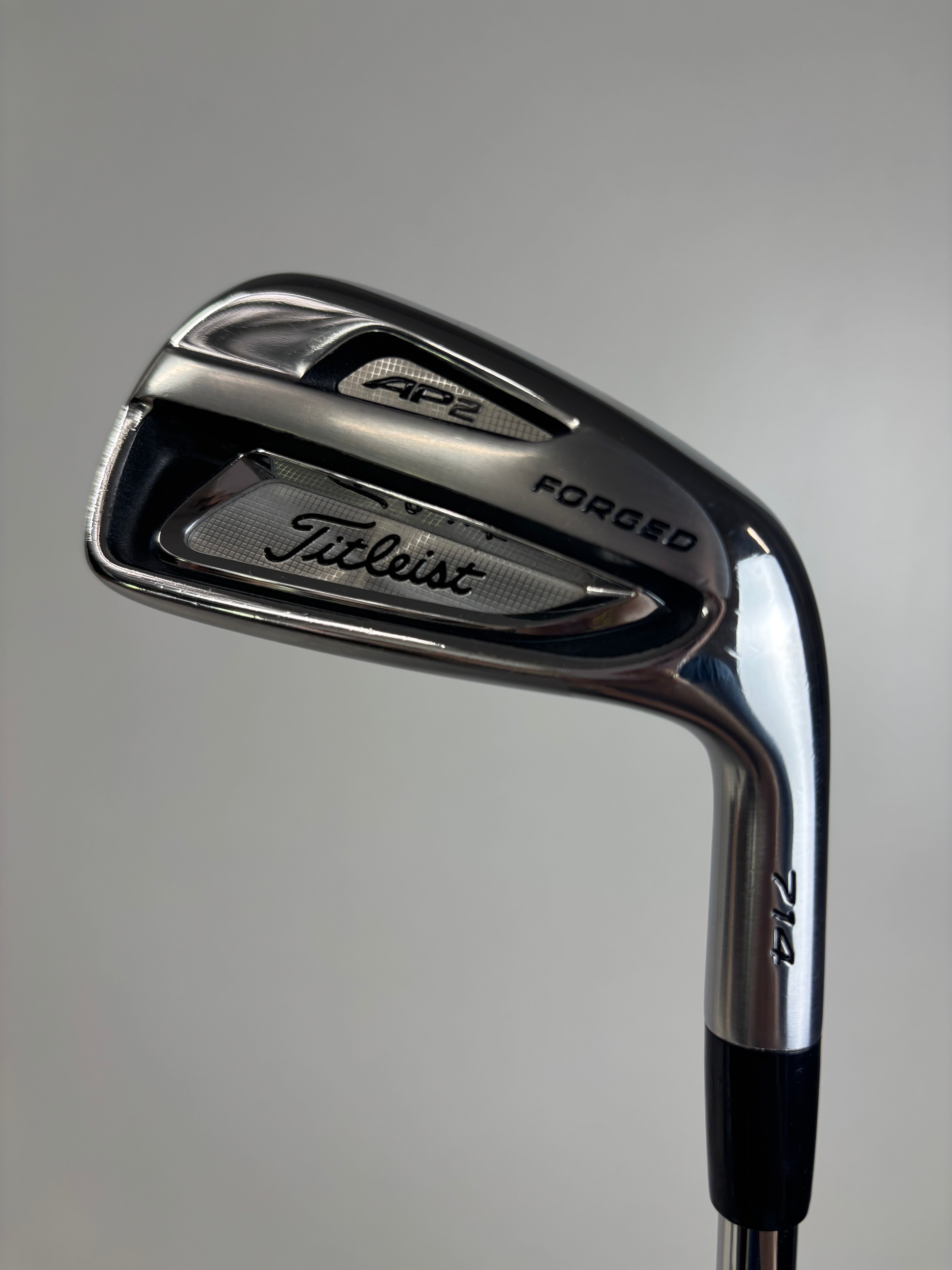 RH Titleist 714 AP2 Irons (4-PW)