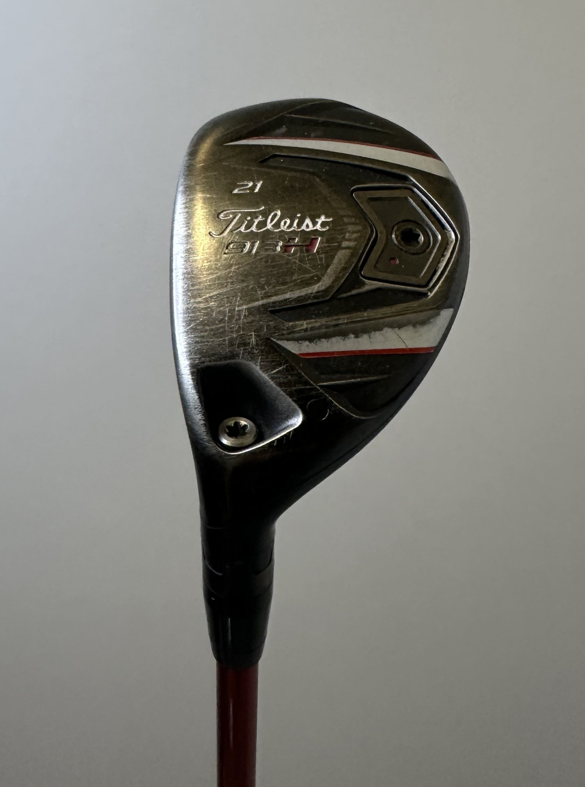 LH Titleist 913H 21* Hybrid / Good Condition / Regular Flex