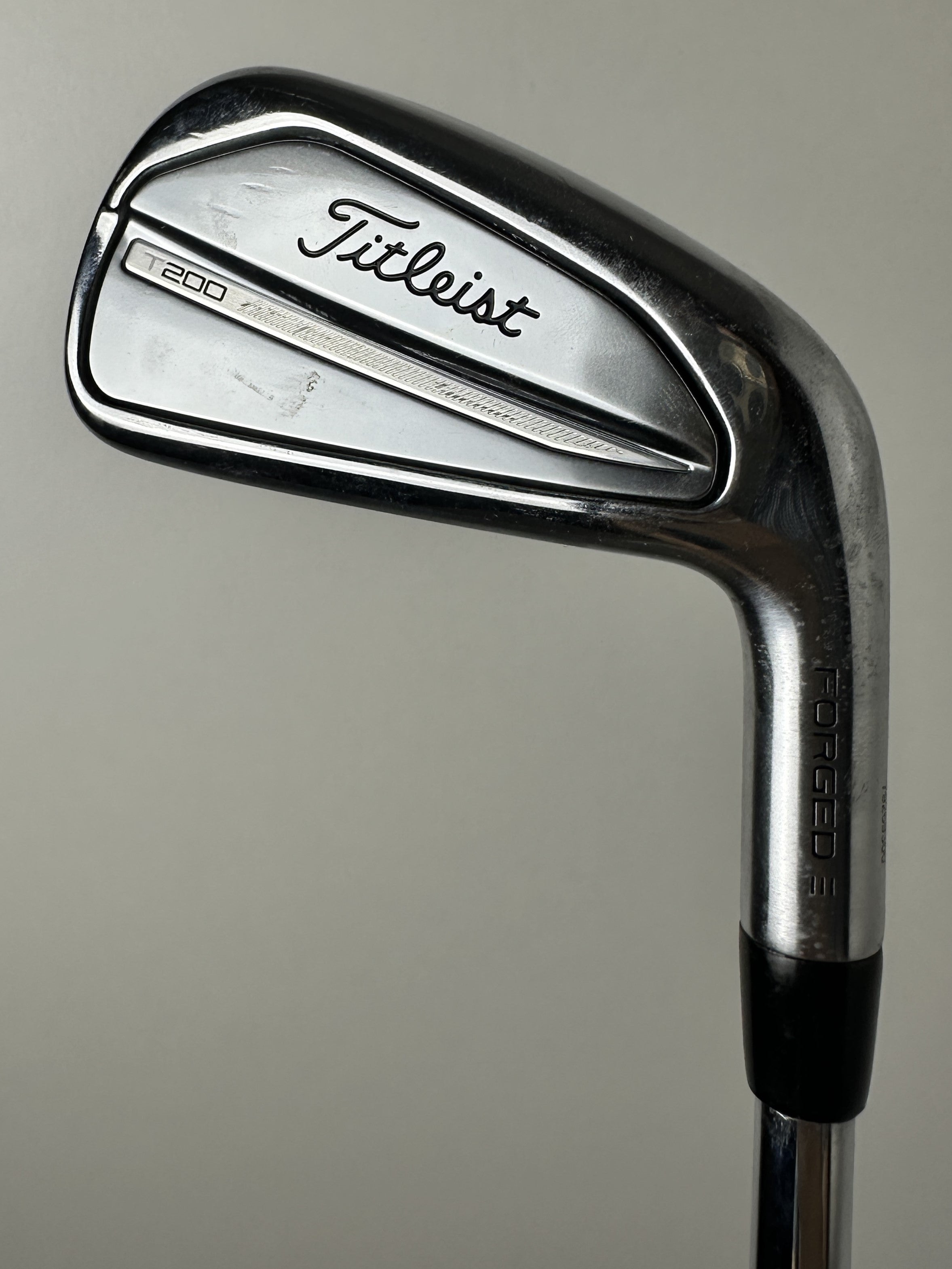 RH Titleist T200 #6 iron / Great Condition / Extra Stiff