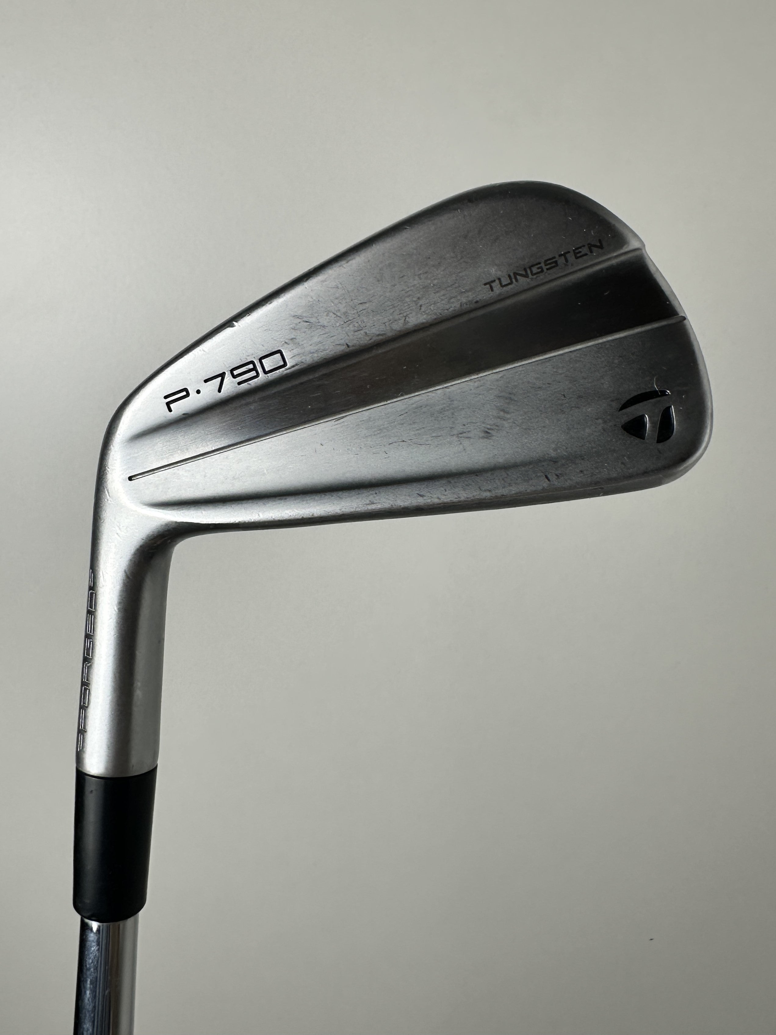 LH Taylormade P790 #3 iron / Great Condition / Stiff Flex