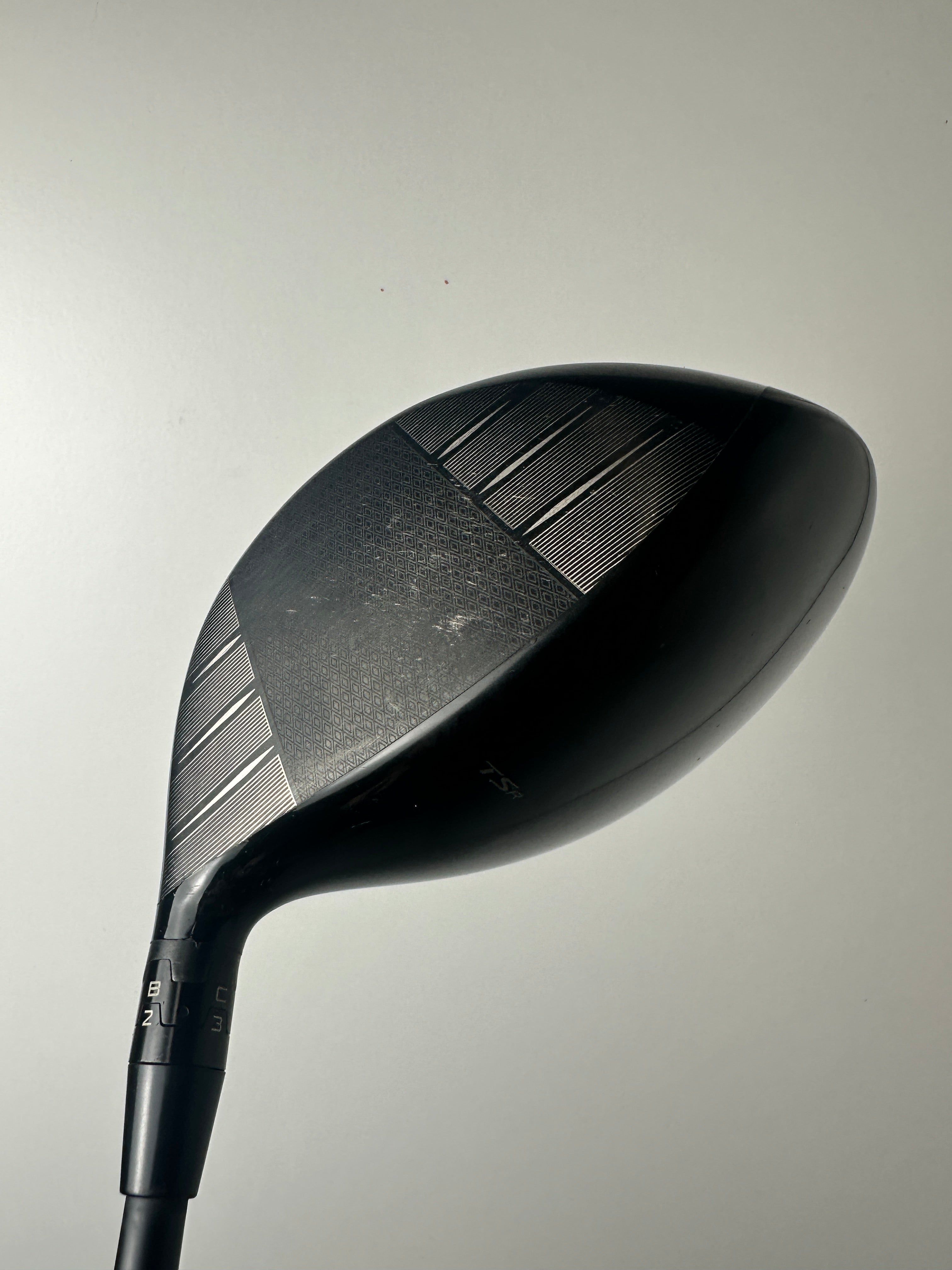 RH Titleist TSR2 Driver 9* / Good Condition / Stiff Flex