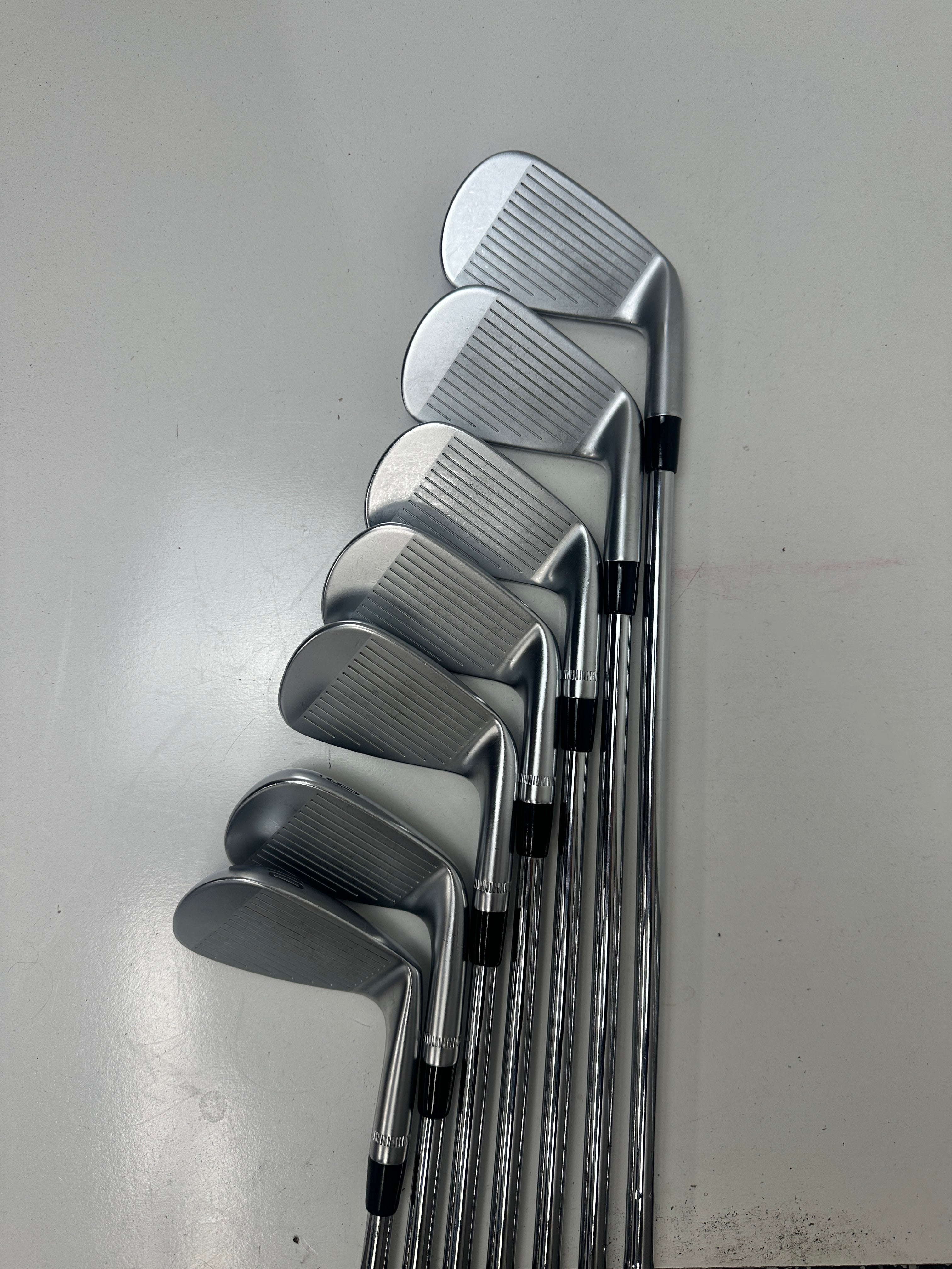 LH Callaway Apex Combo Irons (4-PW) / Great Condition / Regular Flex