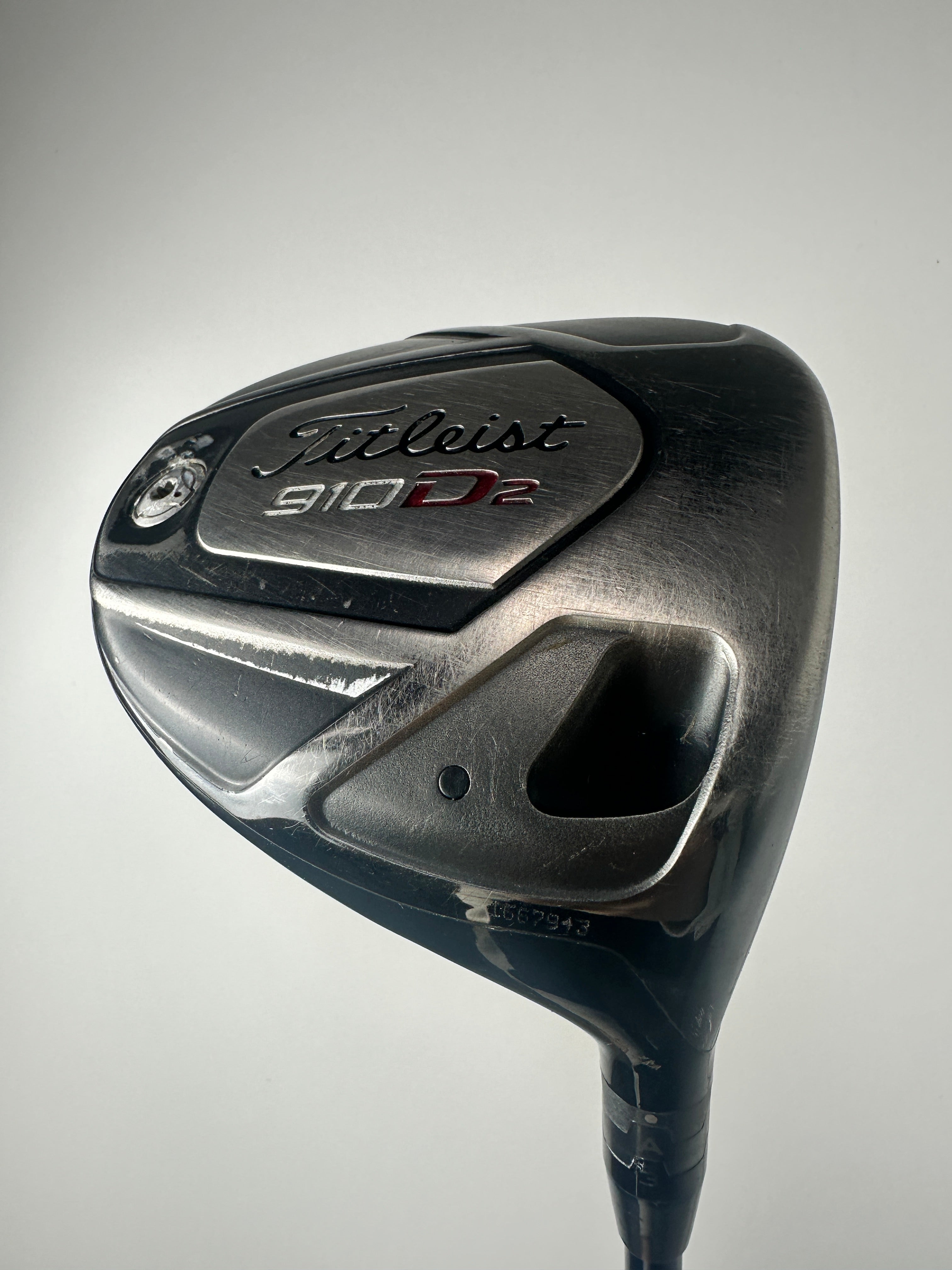 RH Titleist 910D2 Driver 9.5* / Good Condition / Stiff Flex