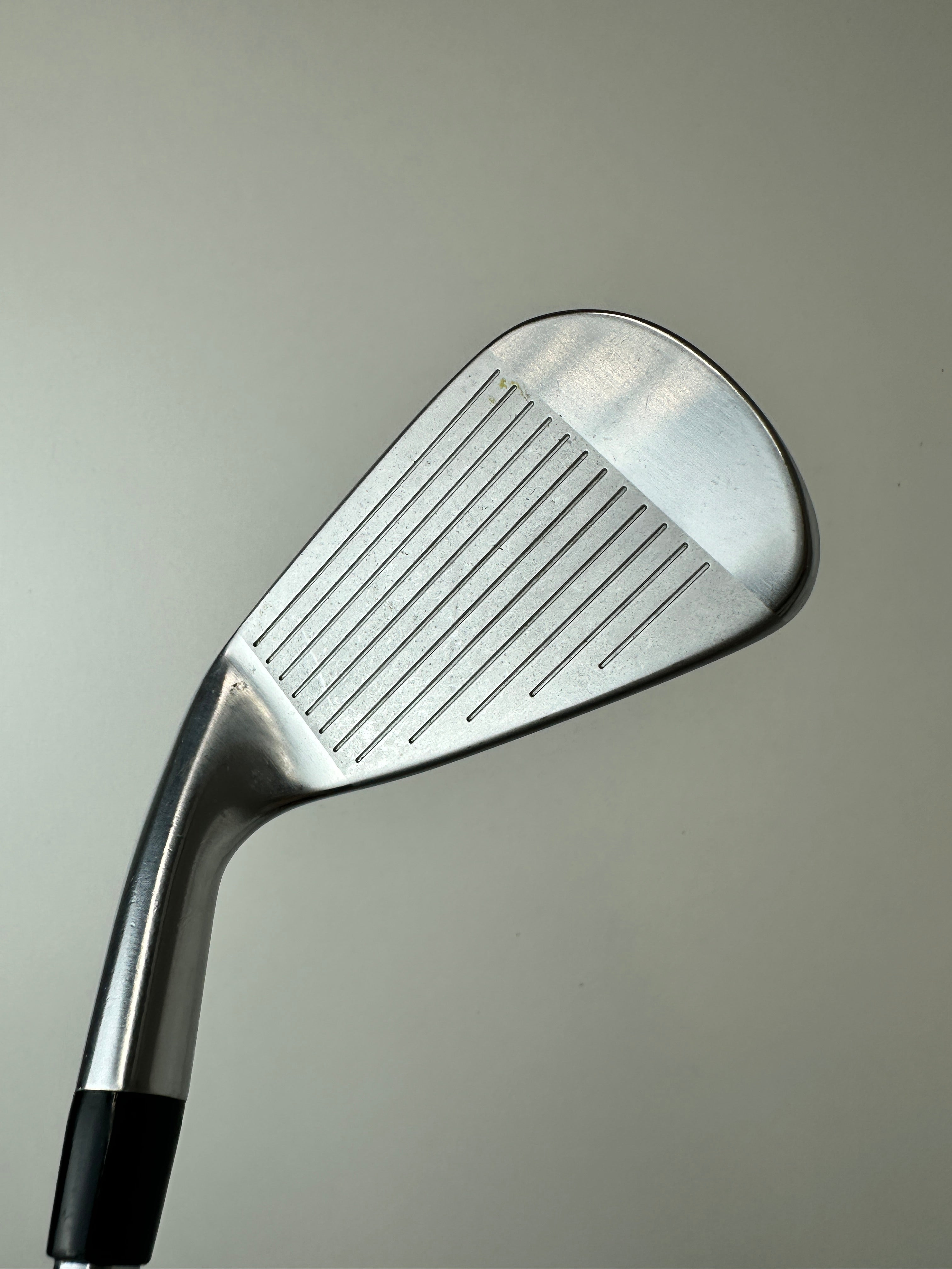 RH Titleist T200 Irons (6-PW) / Good Condition / Stiff Flex