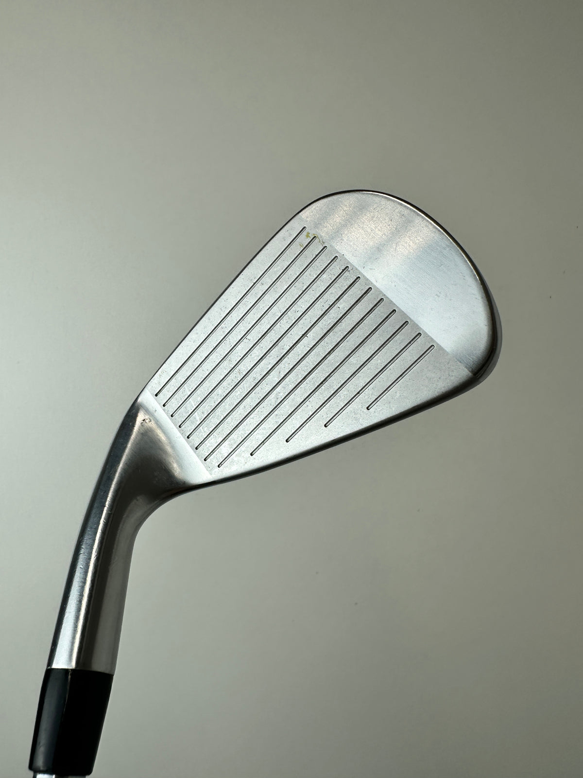 RH Titleist T200 Irons (6-PW)