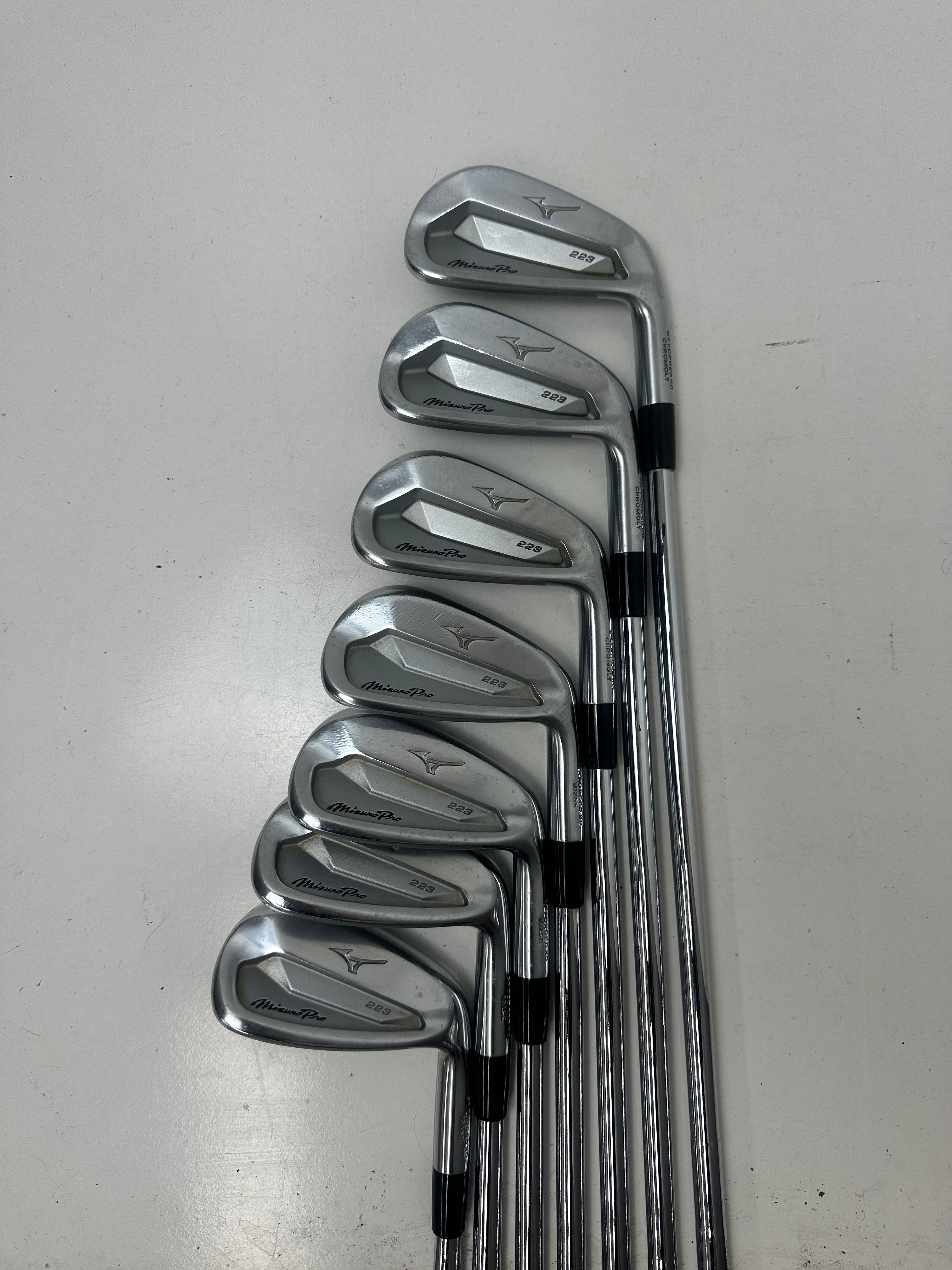 RH Mizuno Pro 223 Irons (5-GW) / Good Condition / Stiff Flex