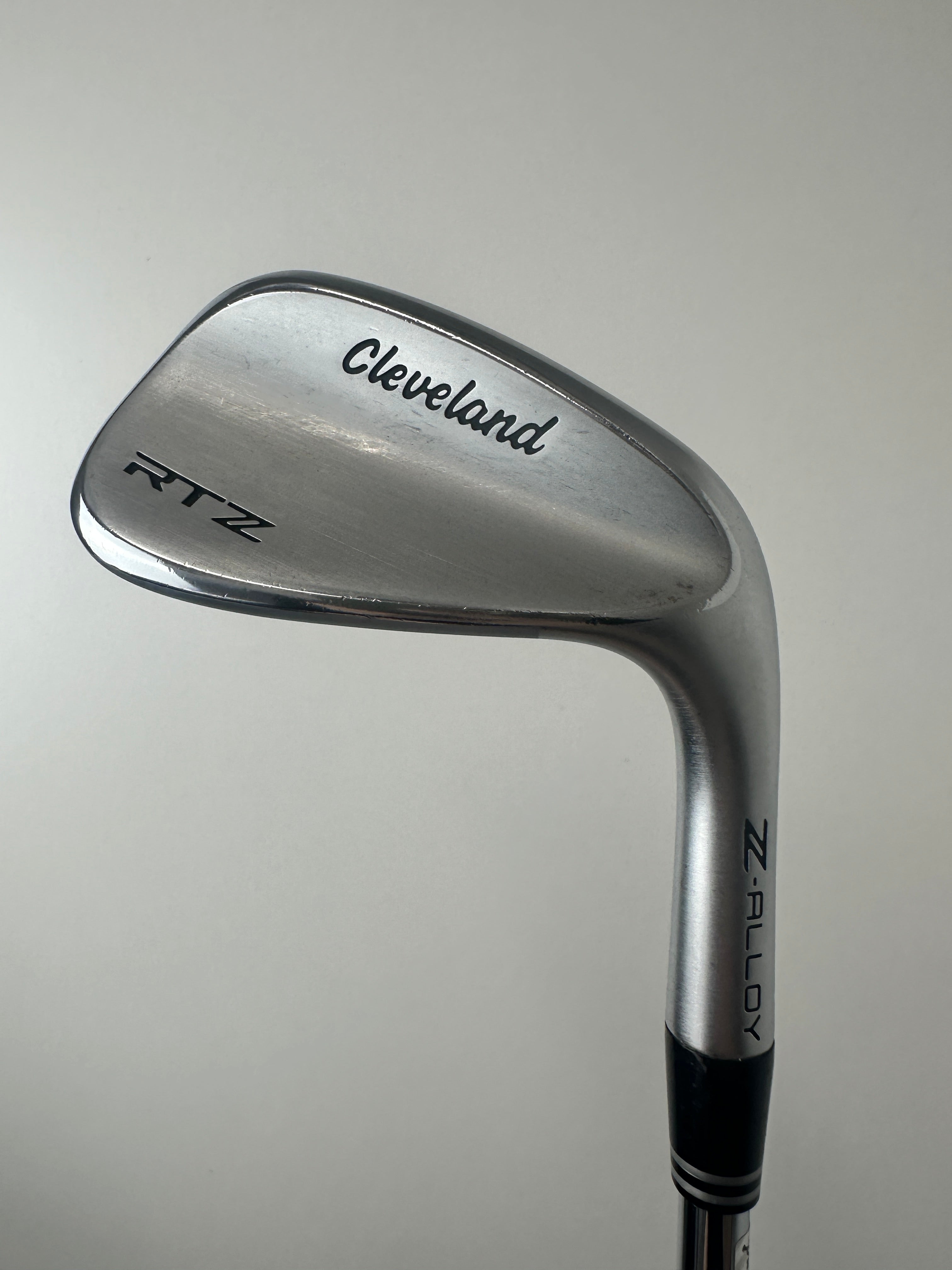 RH Cleveland RTZ Wedge 46-10 / Great Condition / Wedge Flex