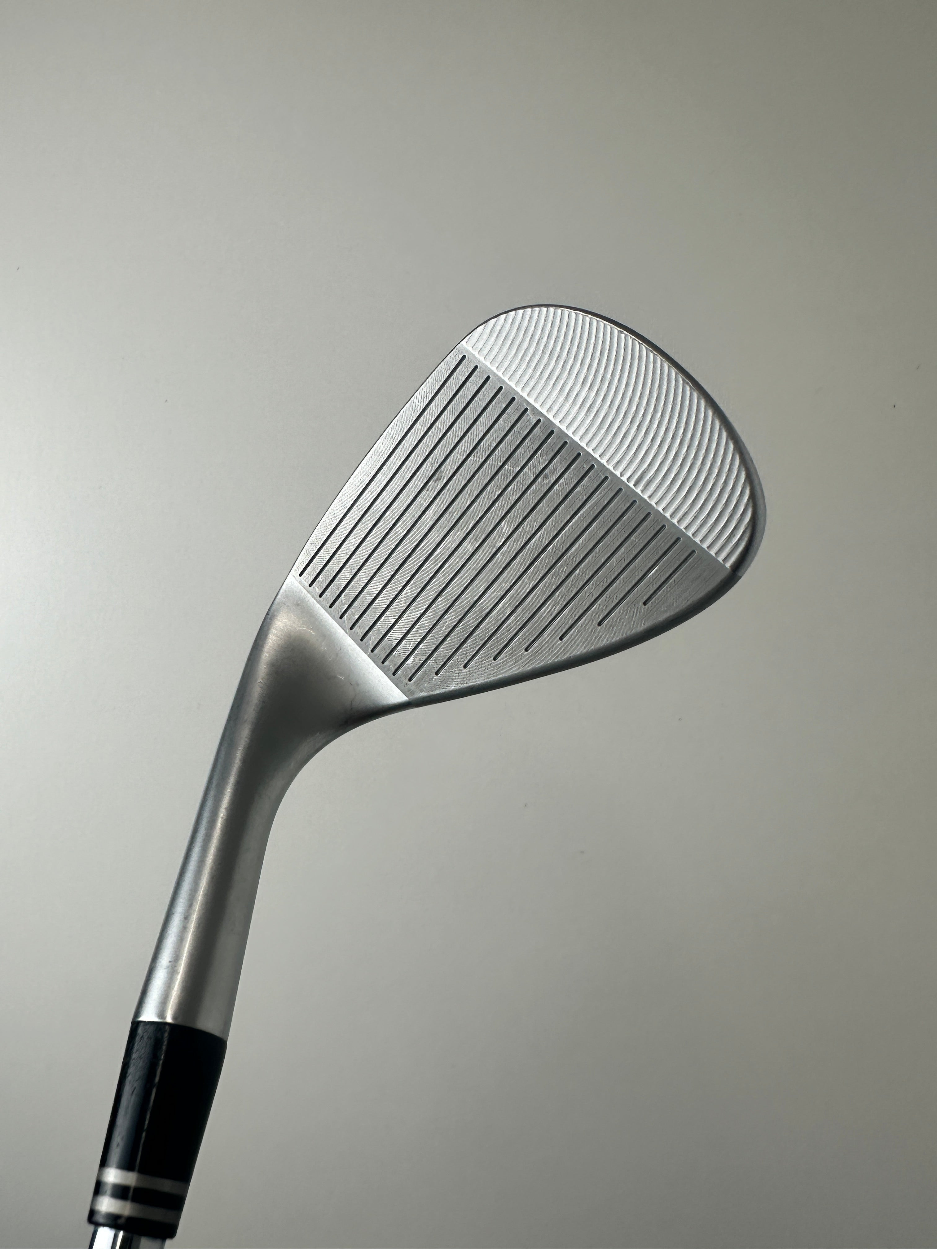 RH Cleveland RTZ Wedge 46-10 / Great Condition / Wedge Flex