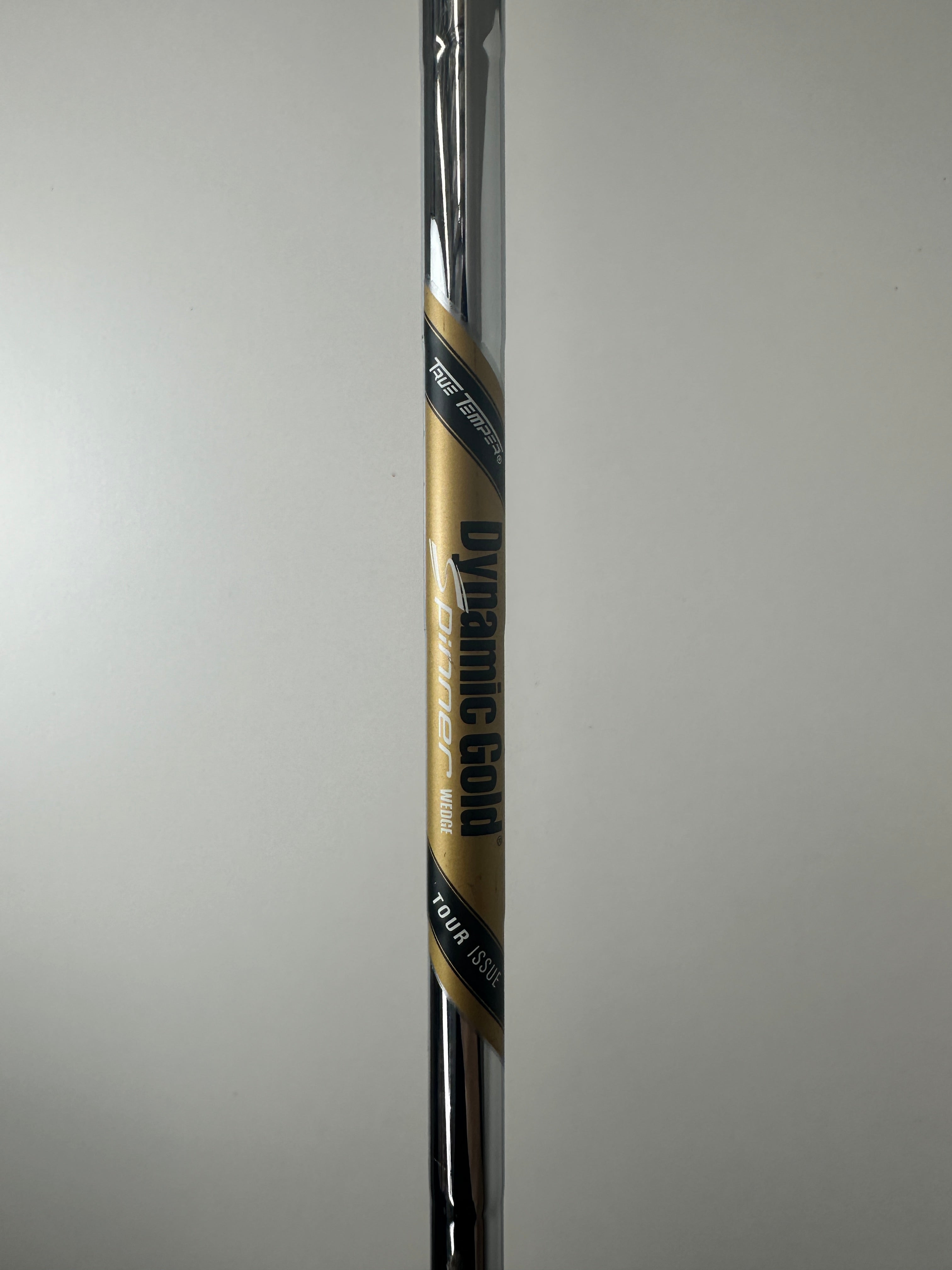 RH Cleveland RTZ Wedge 46-10 / Great Condition / Wedge Flex