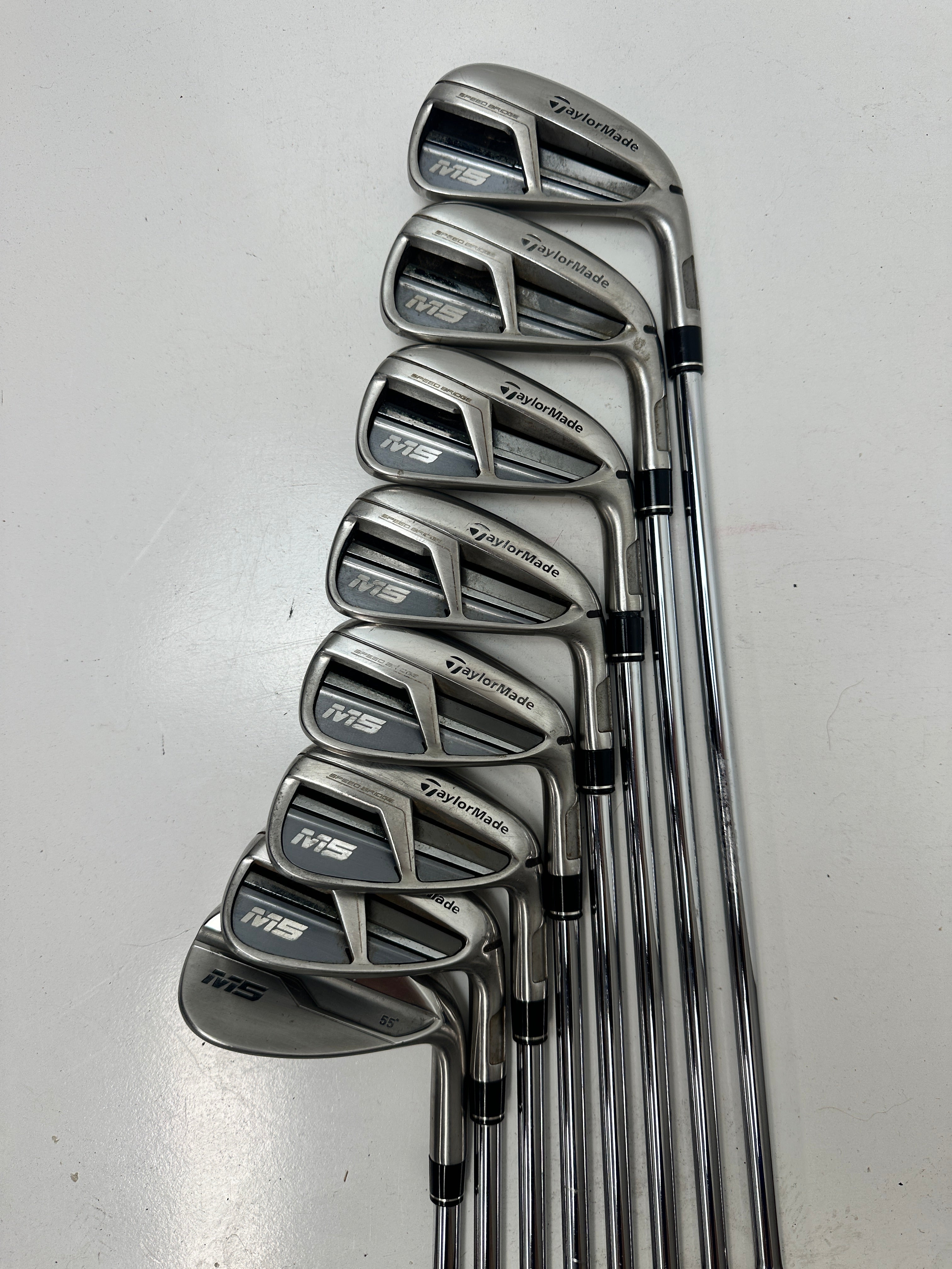 RH Taylormade M5 Irons (4-SW) / Good Condition / Regular Flex