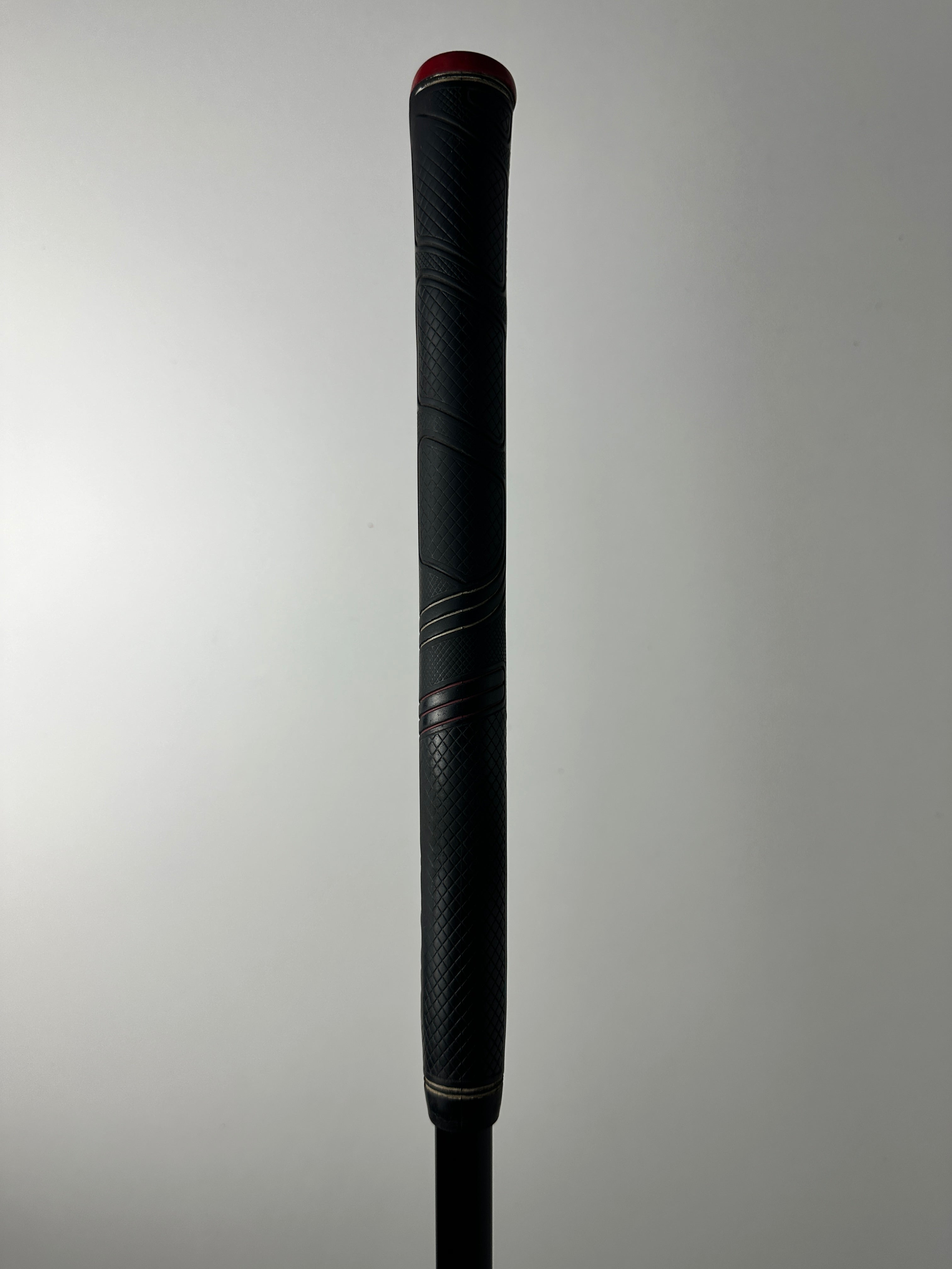 RH Titleist 915D4 Driver 10.5* / Good Condition / Regular Flex