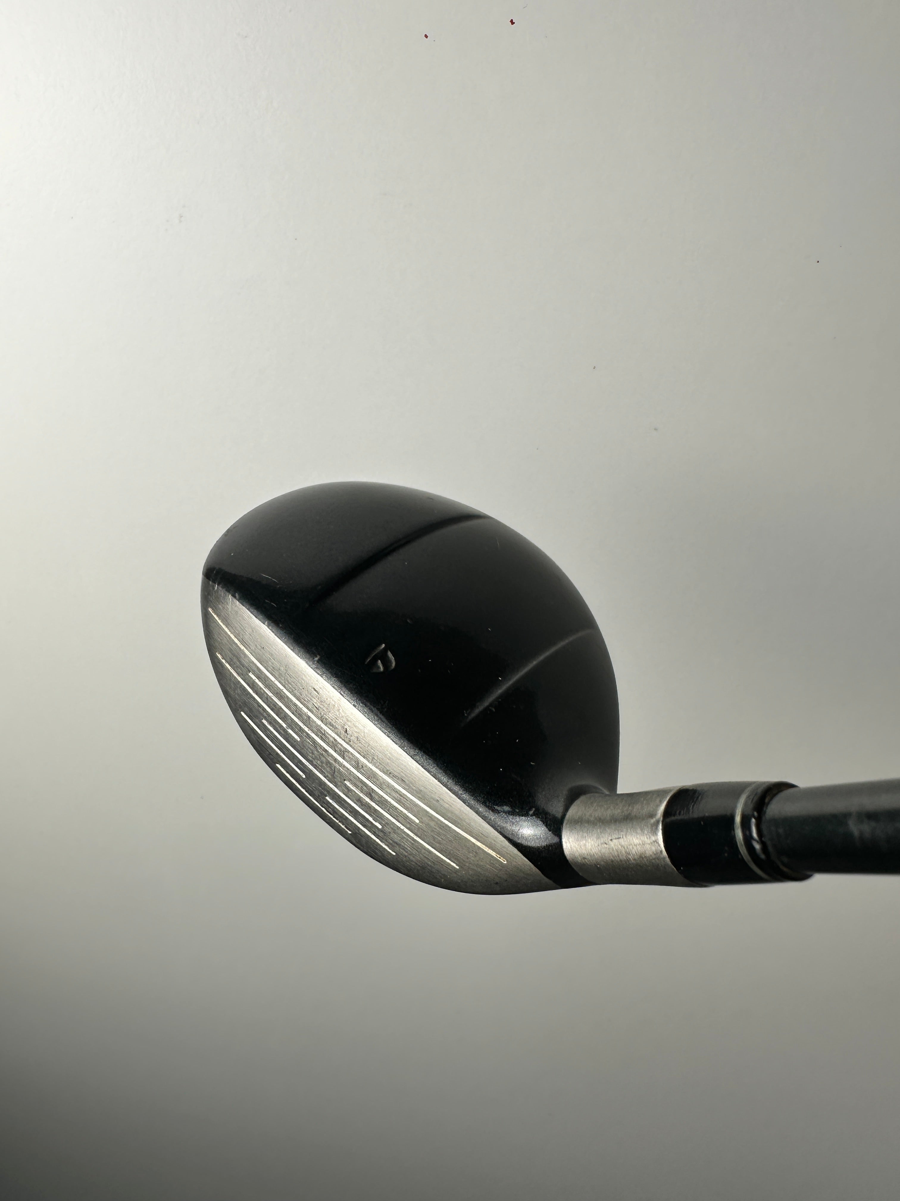 RH Taylormade 300 Fairway Wood #5 / Good Condition / Regular Flex