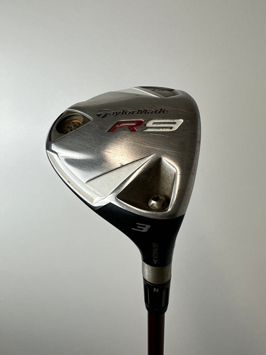 RH Taylormade R9 Fairway Wood #3 / Good Condition / Regular Flex