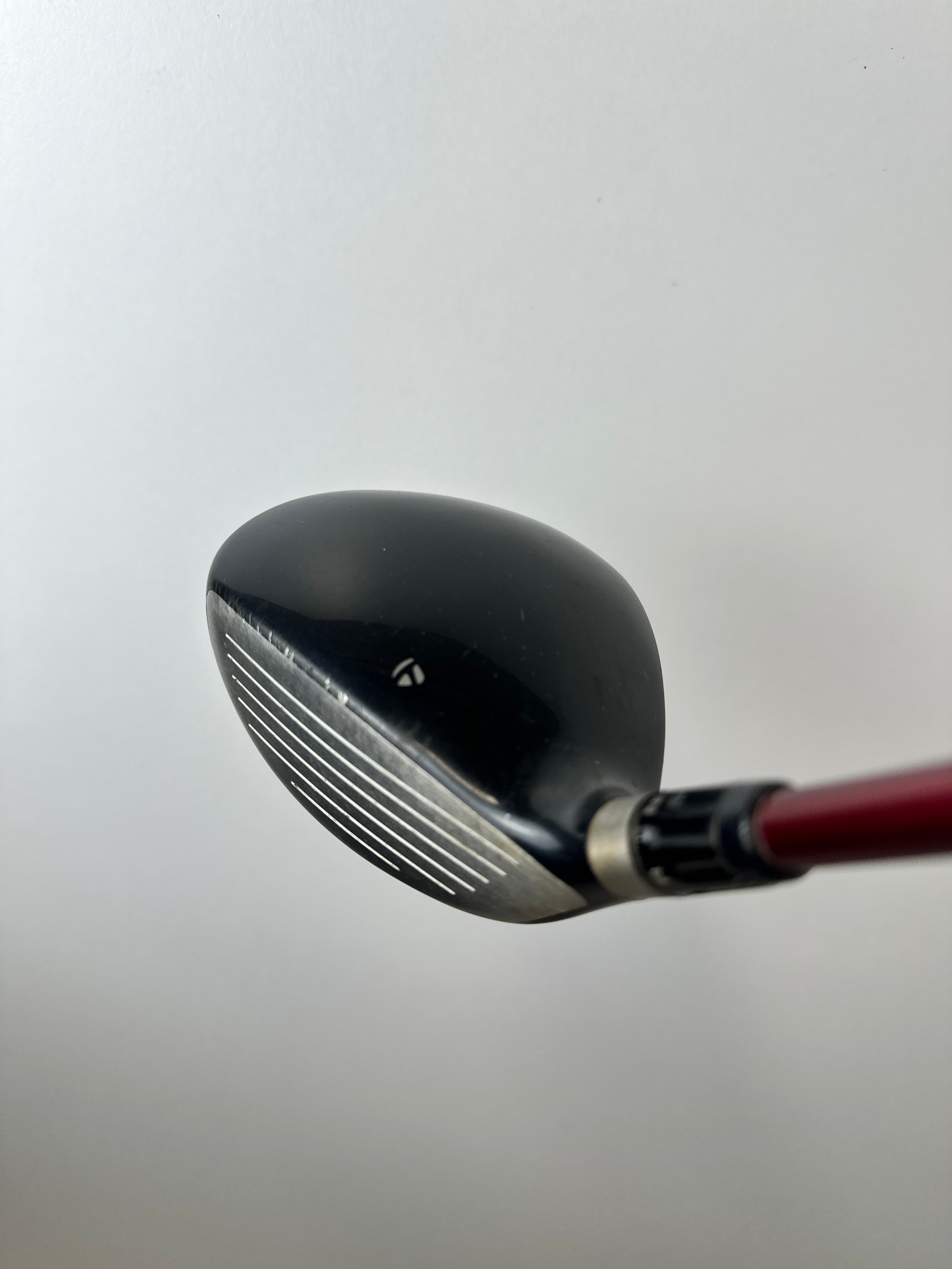 RH Taylormade R9 Fairway Wood #3 / Good Condition / Regular Flex