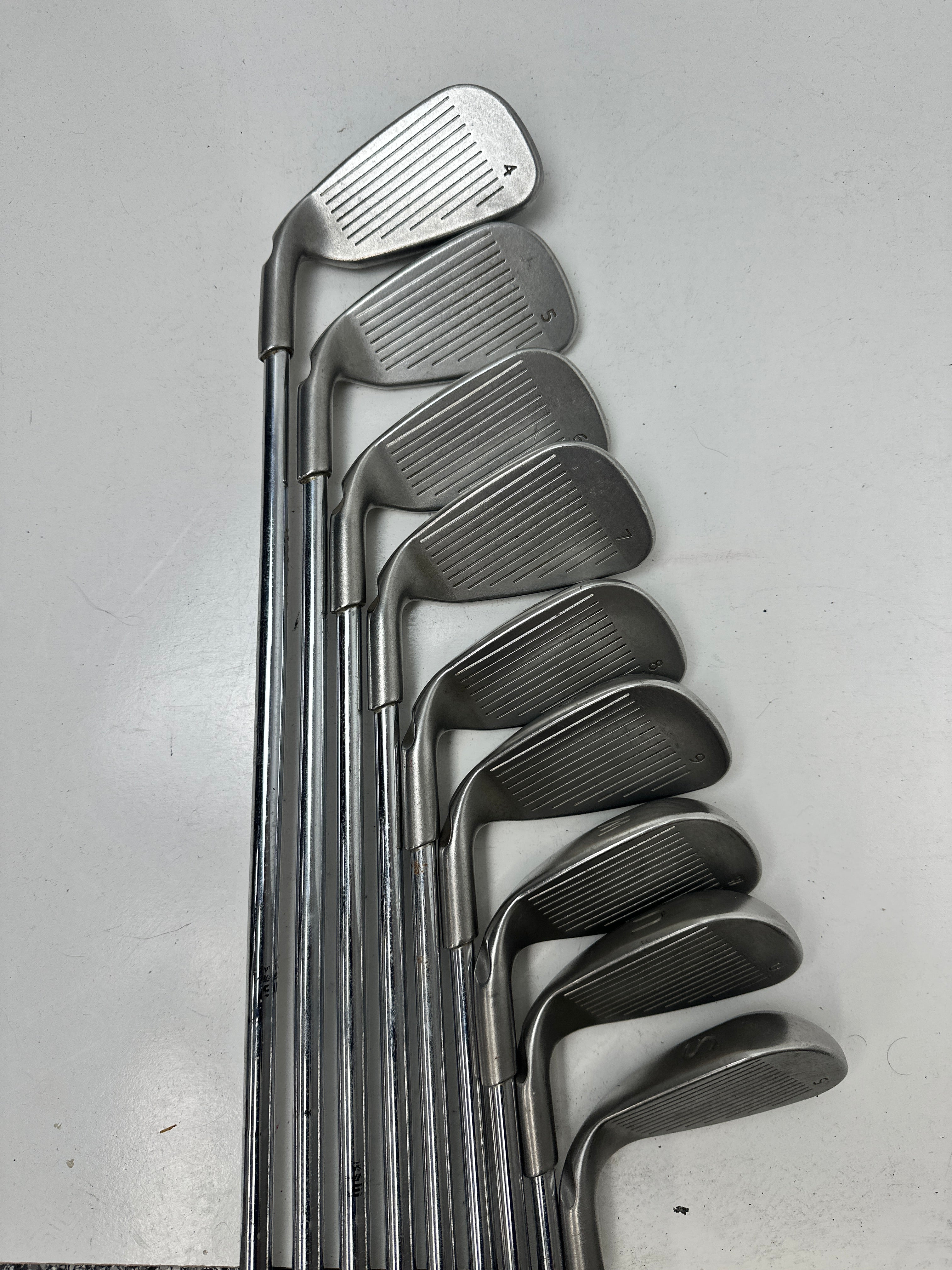 RH PING G2 Irons (4-SW) / OK Condition / Regular Flex