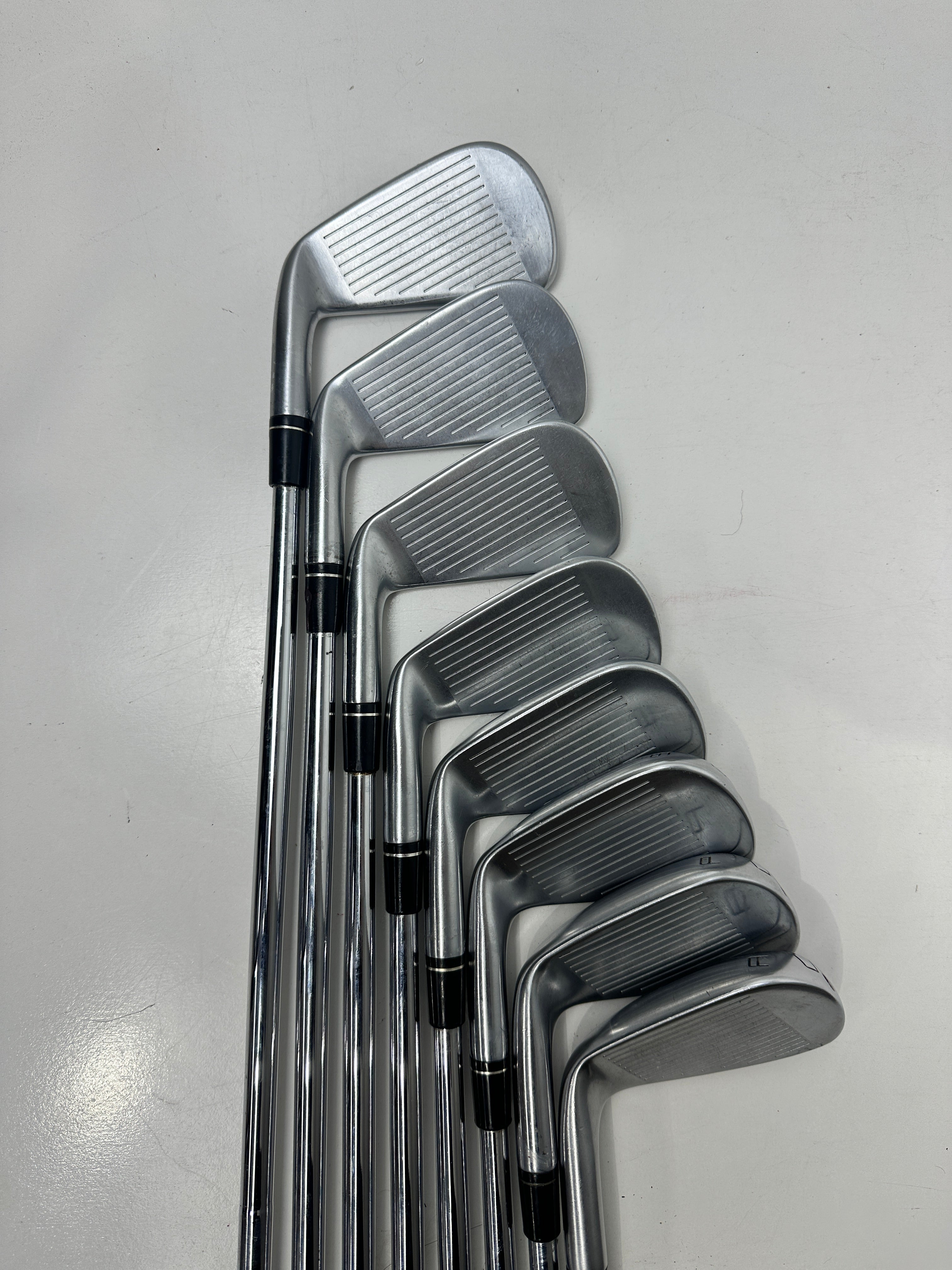 RH Taylormade P790 Irons (4-AW) / Good Condition / Stiff Flex