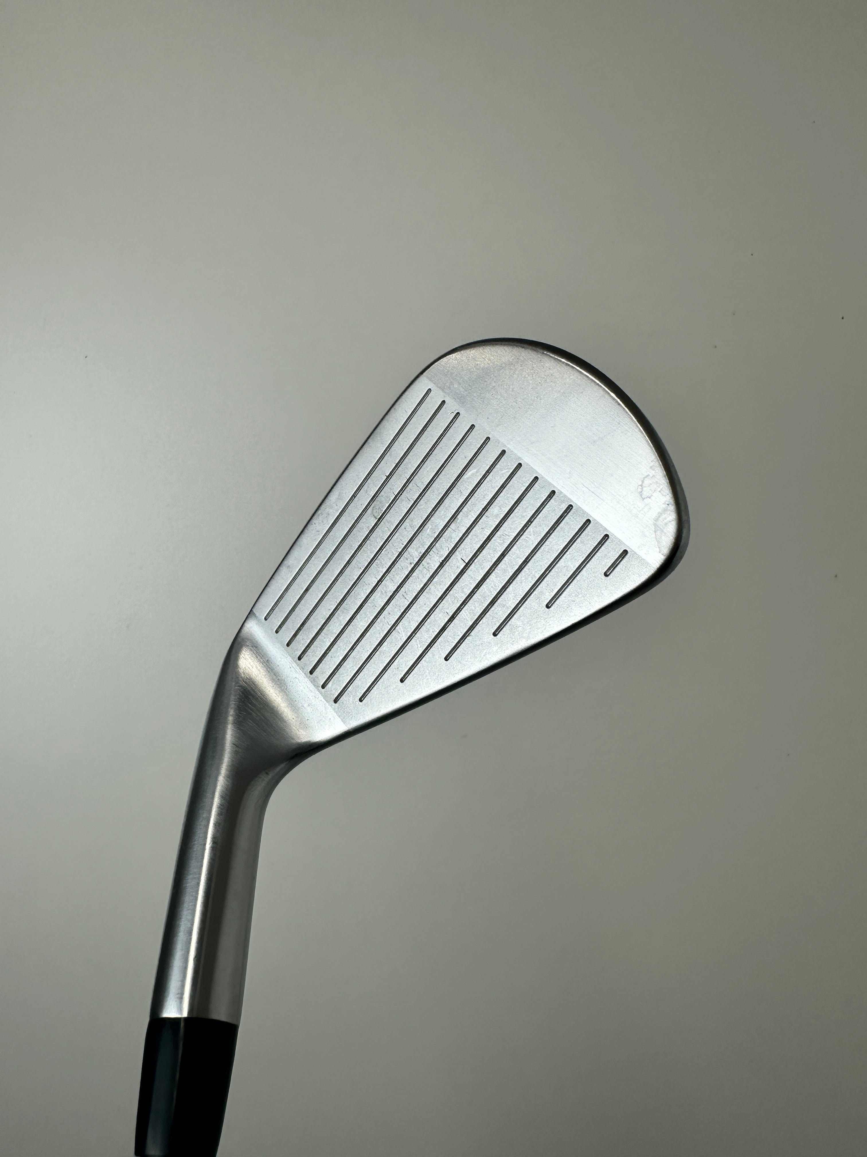 RH Titleist T100s Irons (4-PW)