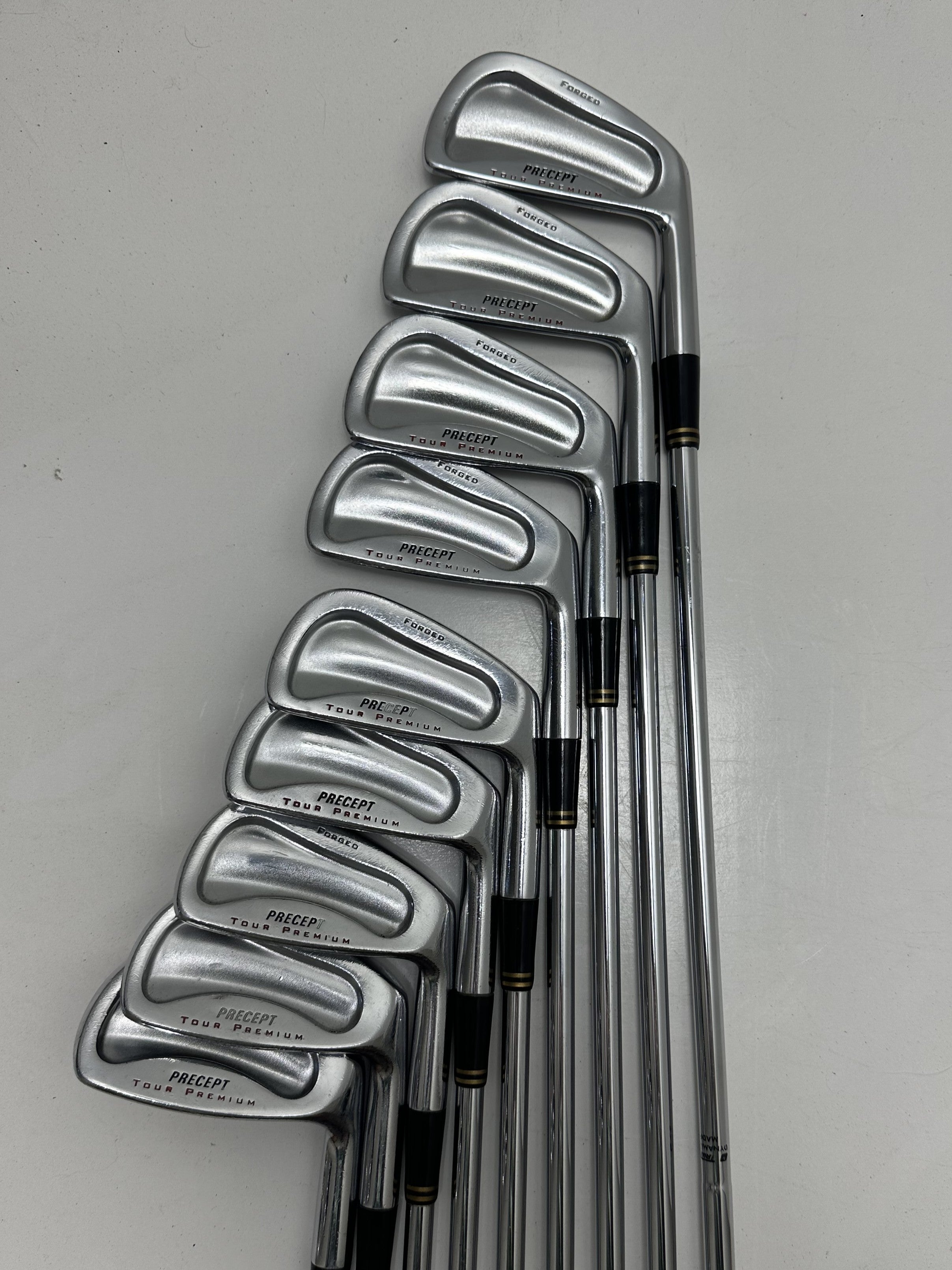 Precept Tour Premium Forged (2-PW) / Great Condition / Stiff Flex