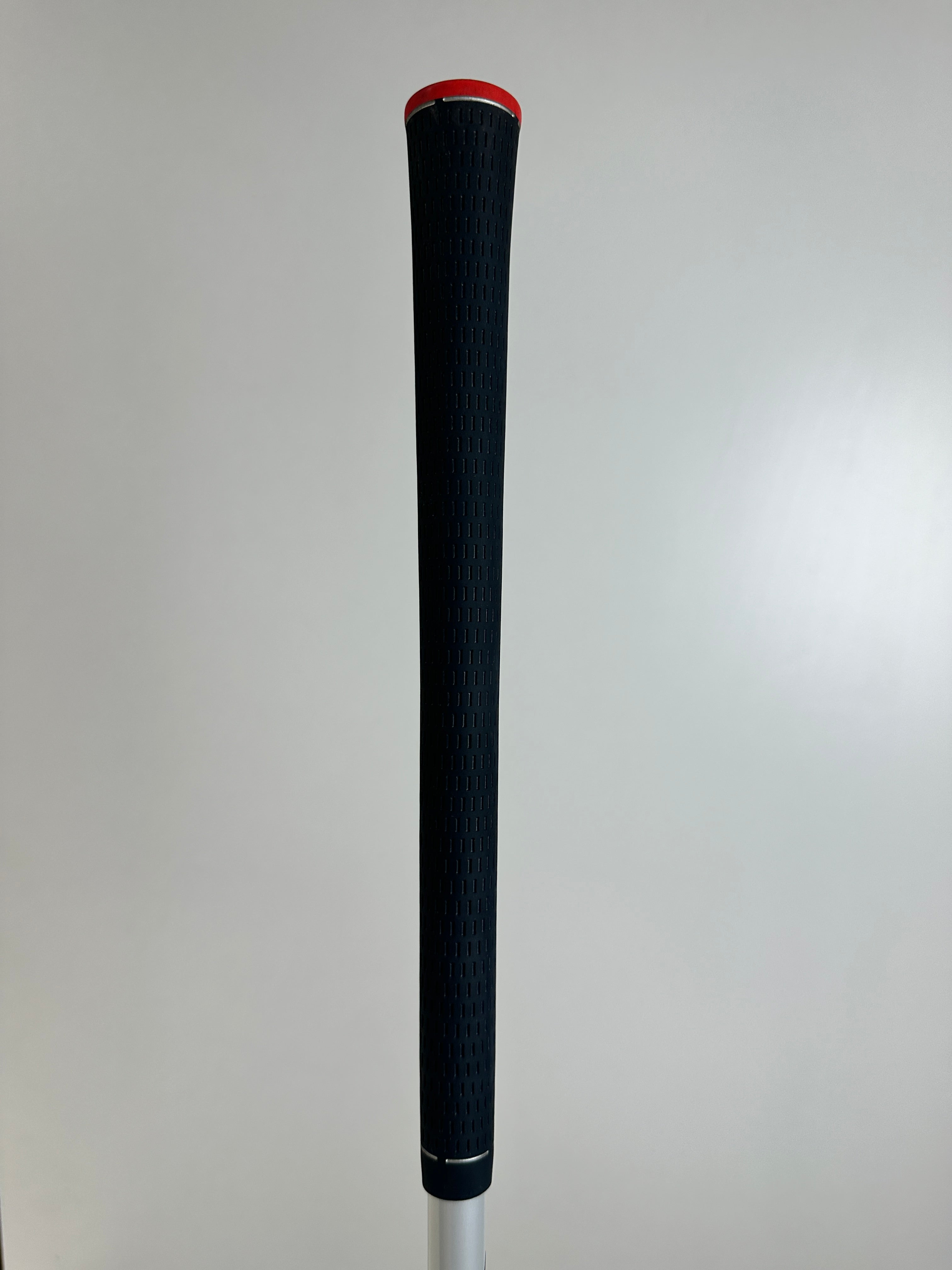 RH Taylormade M5 Driver 9*