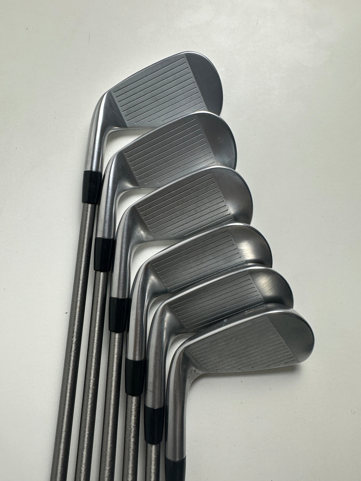 RH Titleist T150 Irons (5-PW)