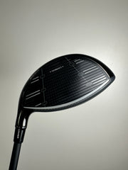 RH Taylormade Qi35 Driver 9*