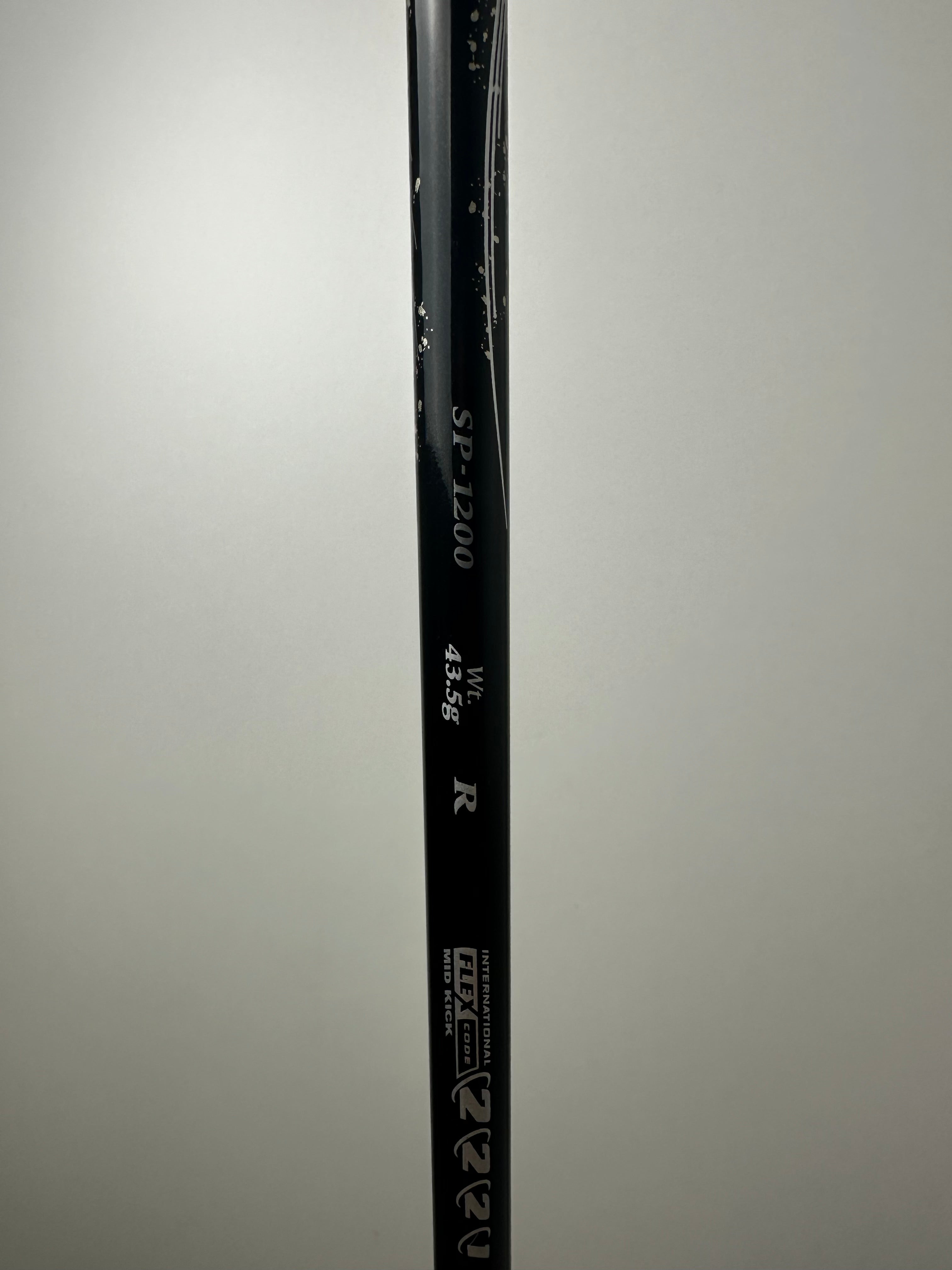 XXIO PRIME #4 Hybrid / Mint Condition / Regular Flex