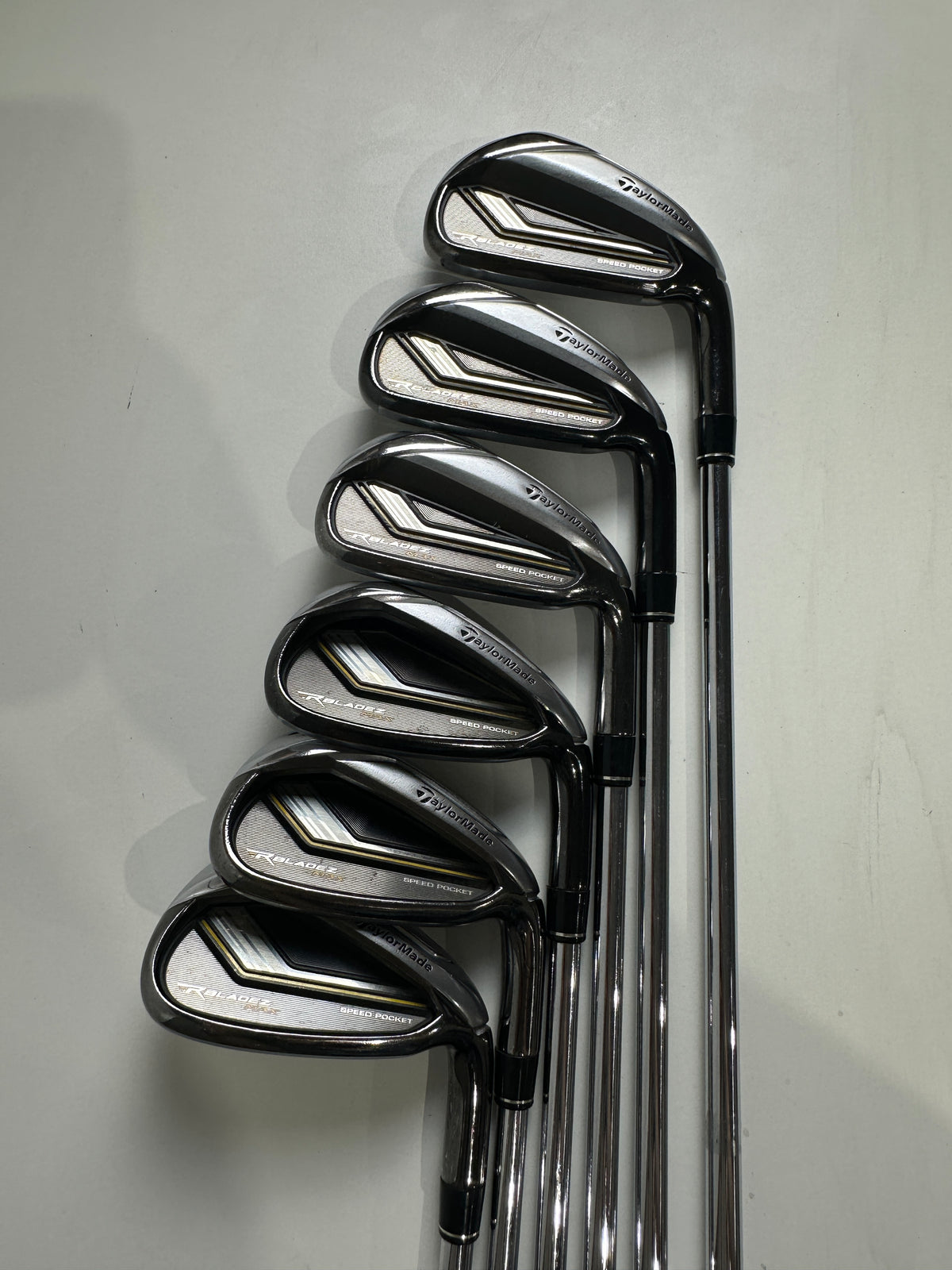 RH Taylormade Rbladez Max Irons (5-PW)