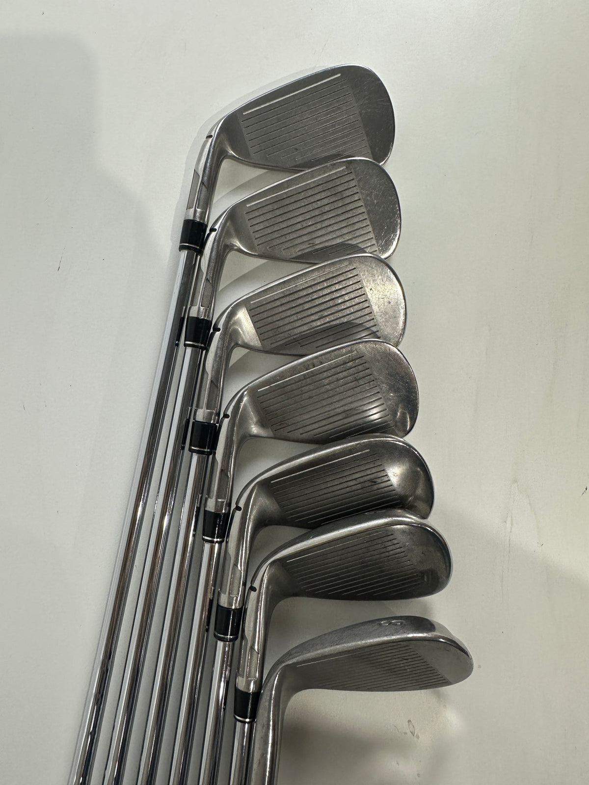 RH Taylormade Sim2 Max Irons (5-SW)