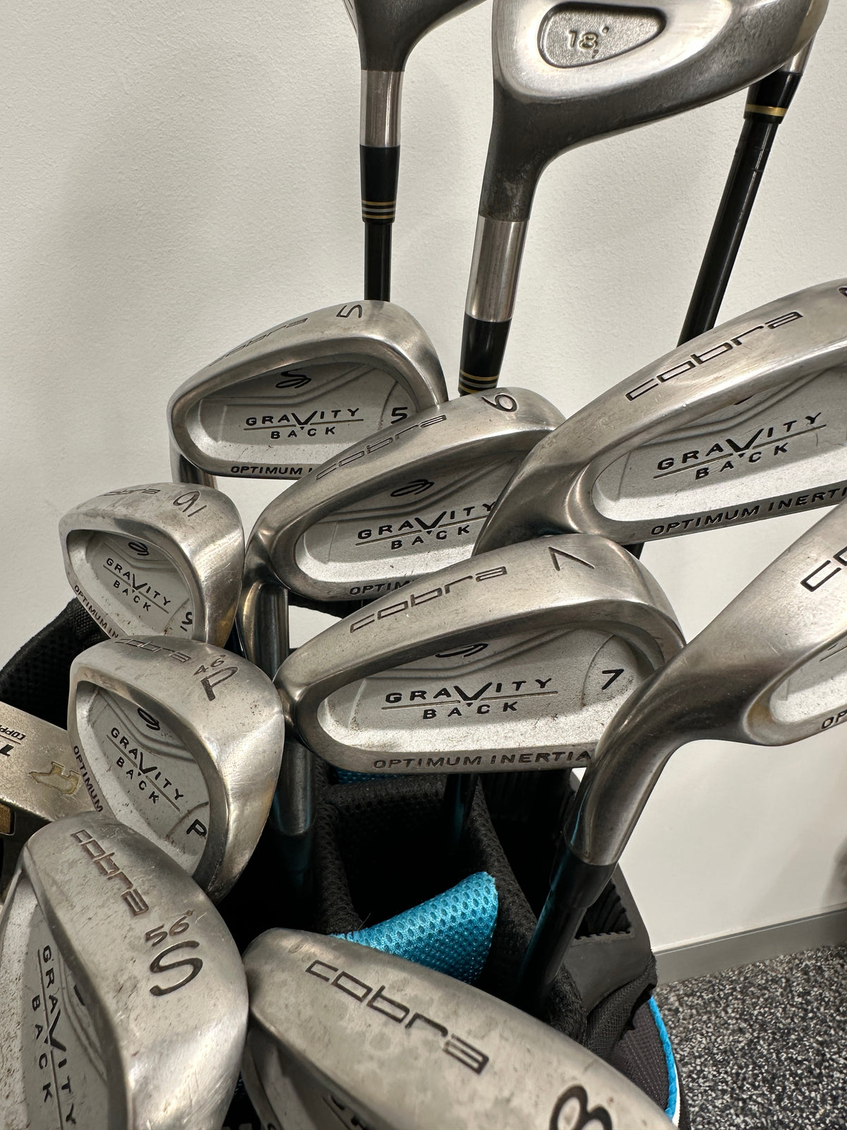 LH Cobra Gravity Back Full Set