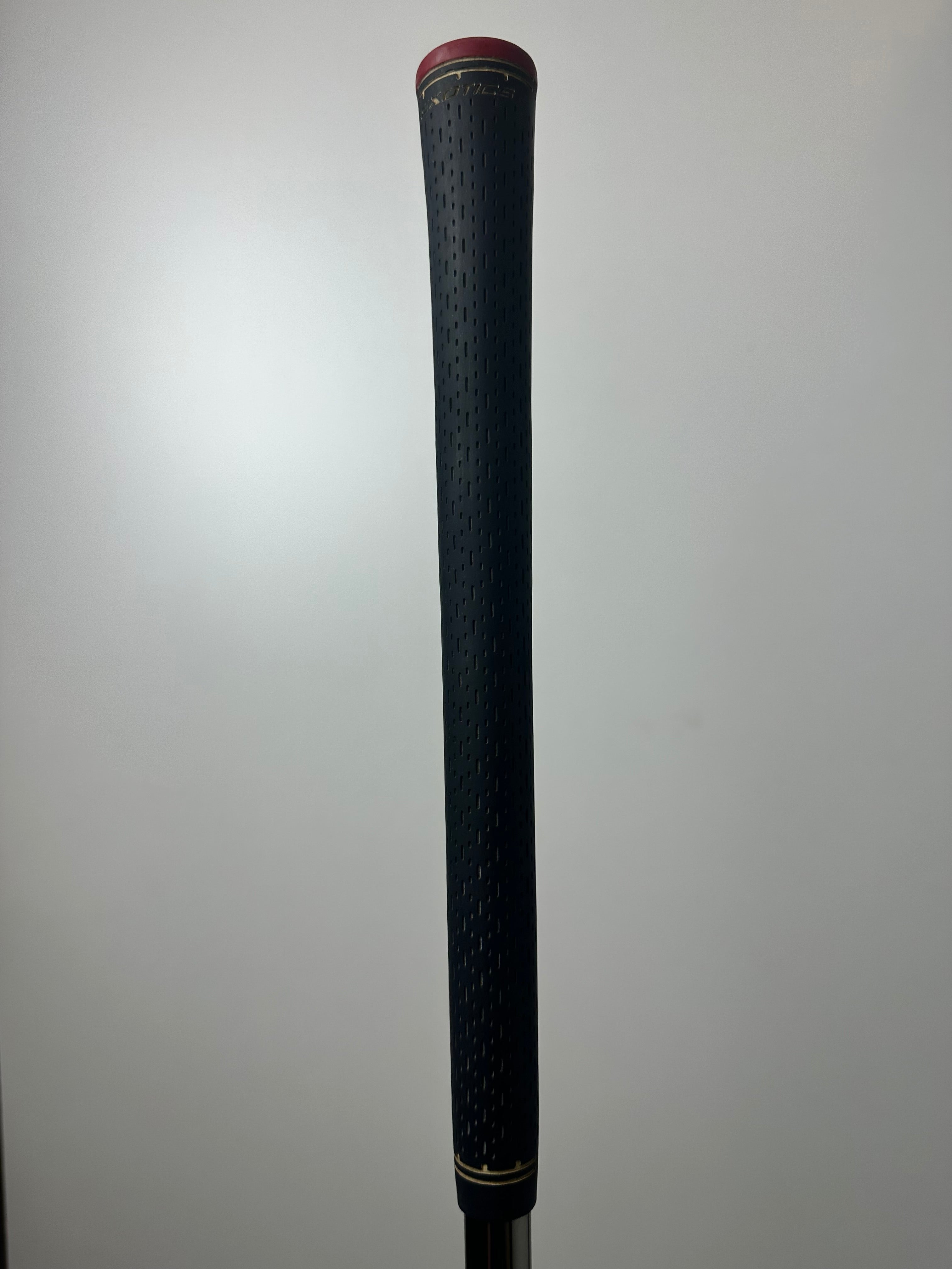 Exotics E8 #2 Hybrid / Good Condition / Stiff Flex