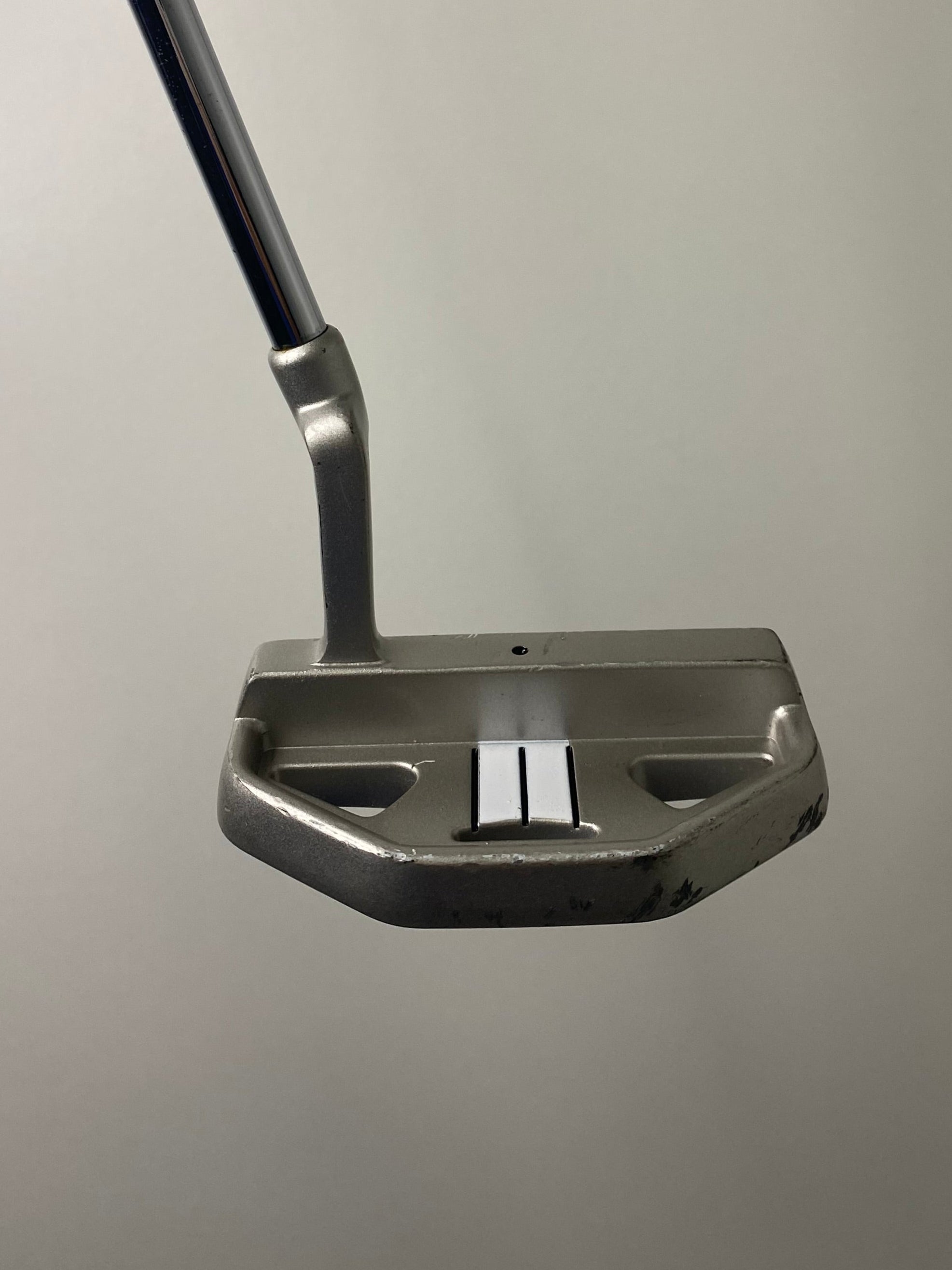 Shark Beginner Putter / Good Condition / 35