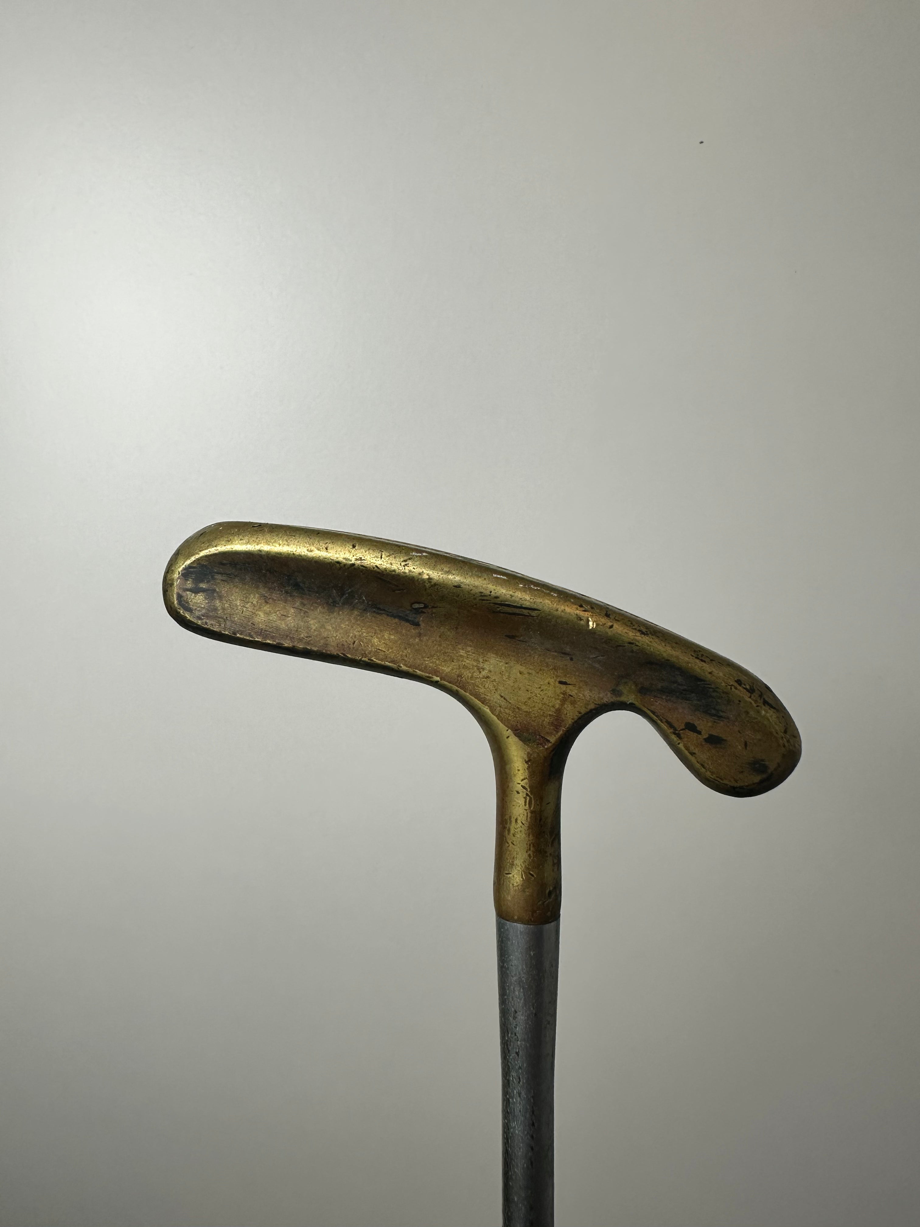 RH Acushnet Bullseye Putter  / Average Condition / 34