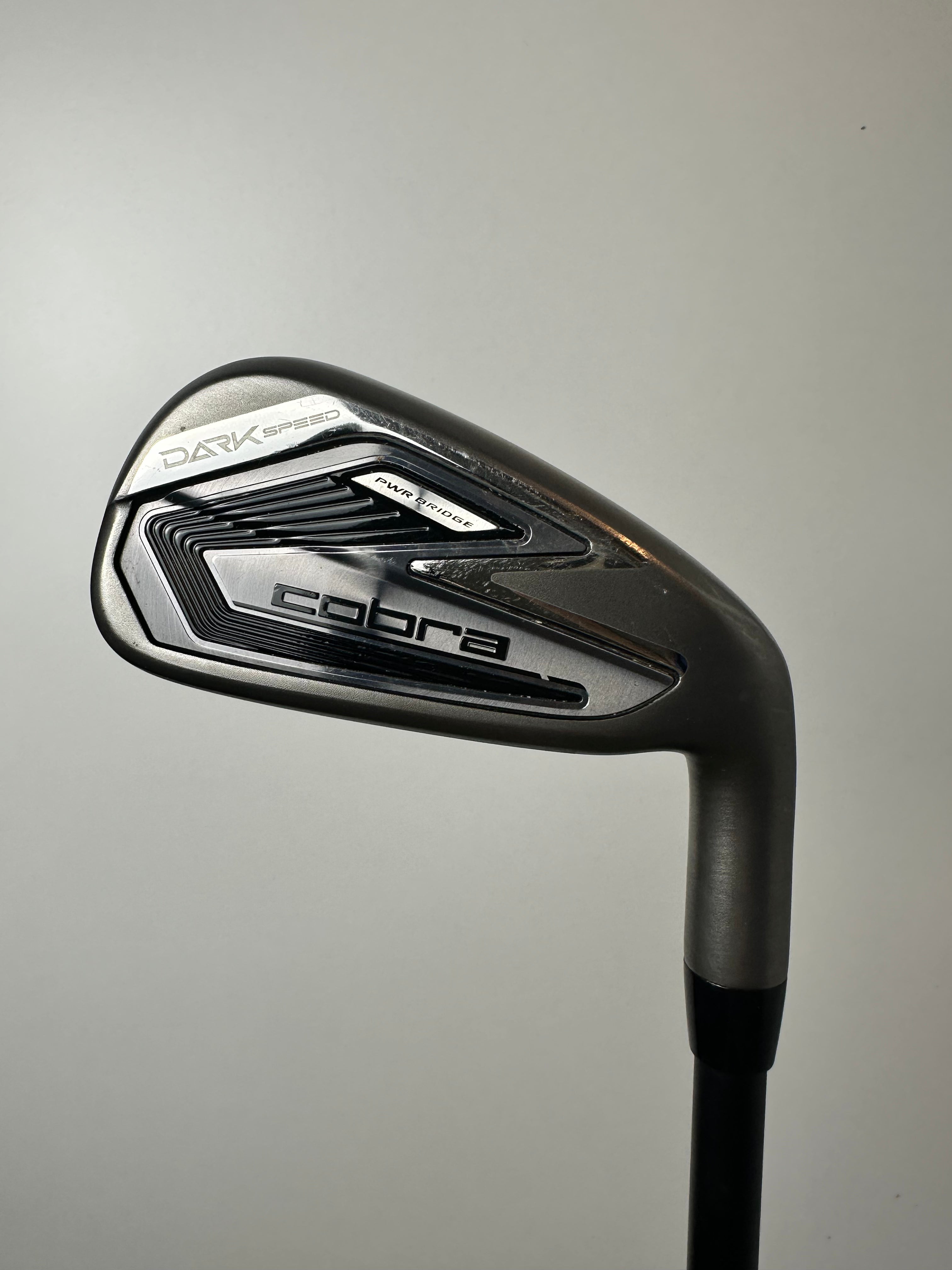 RH Cobra Darkspeed Irons (4-PW+SW) / Great Condition / Regular Flex