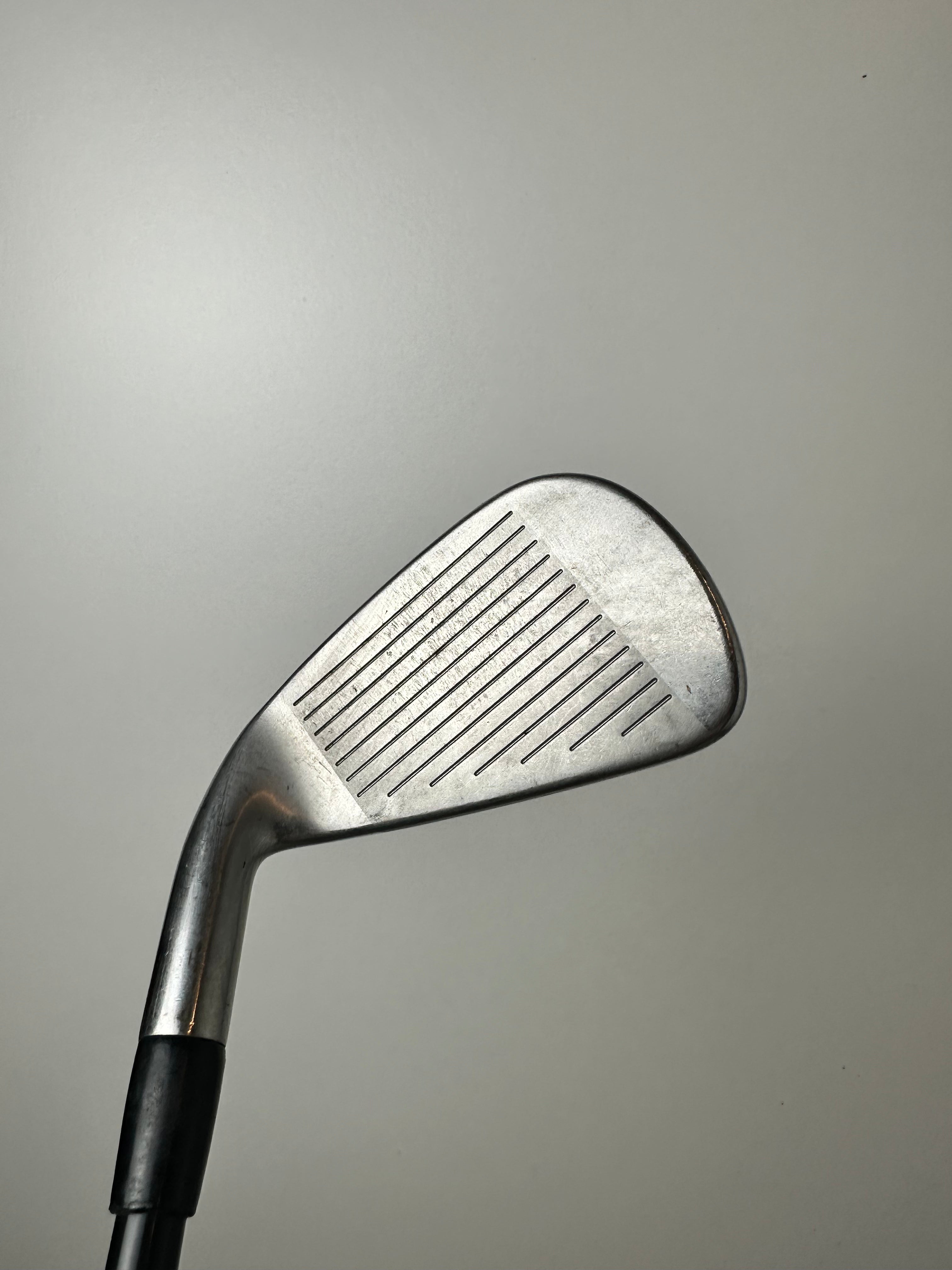 RH Titleist 714 AP1 Irons (6-PW+SW) / OK Condition / Lite Flex
